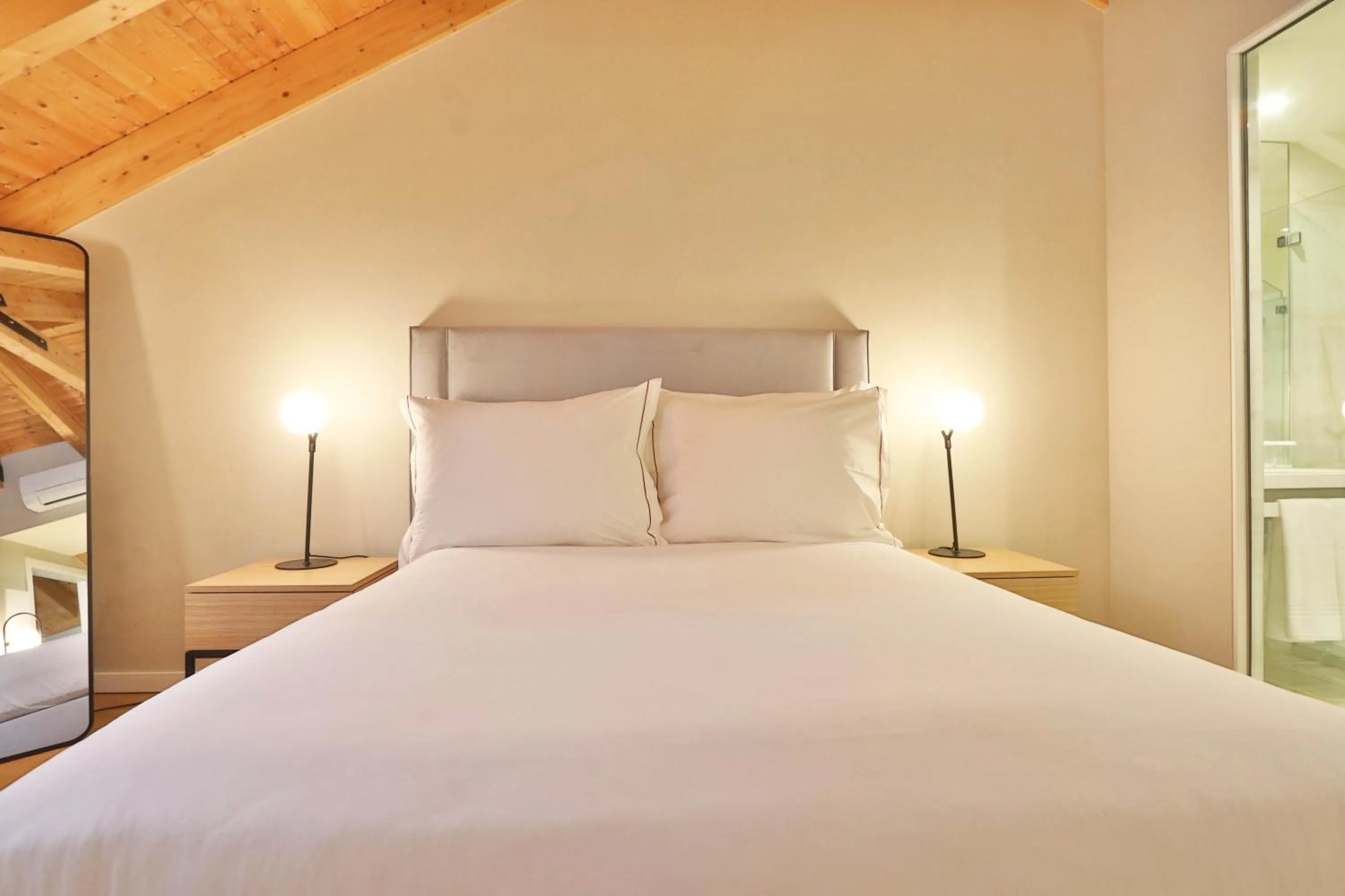 Bed in BOULEVARD Boutique Studios