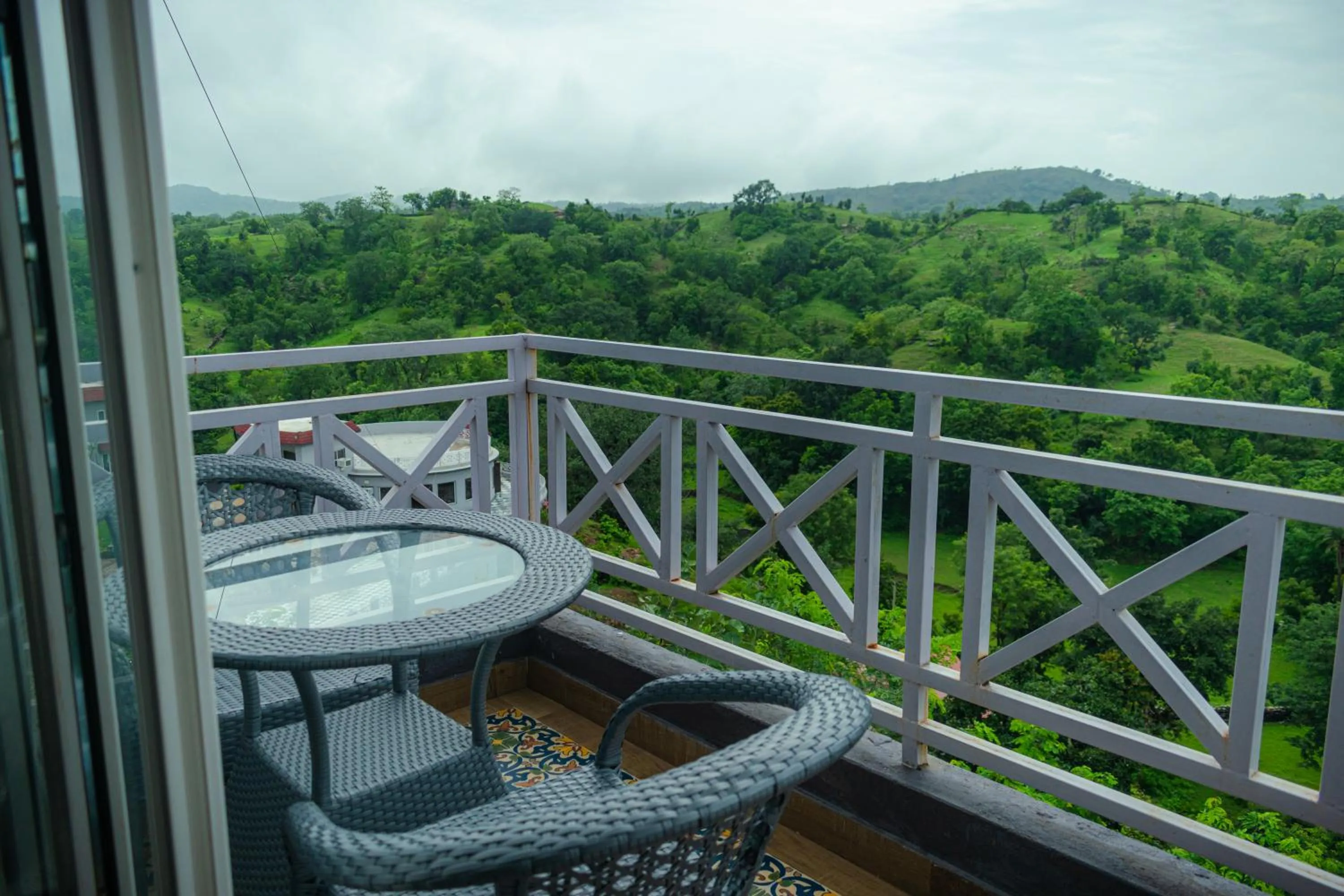Balcony/Terrace in The Sky Imperial Pavoreal Jungle Resort