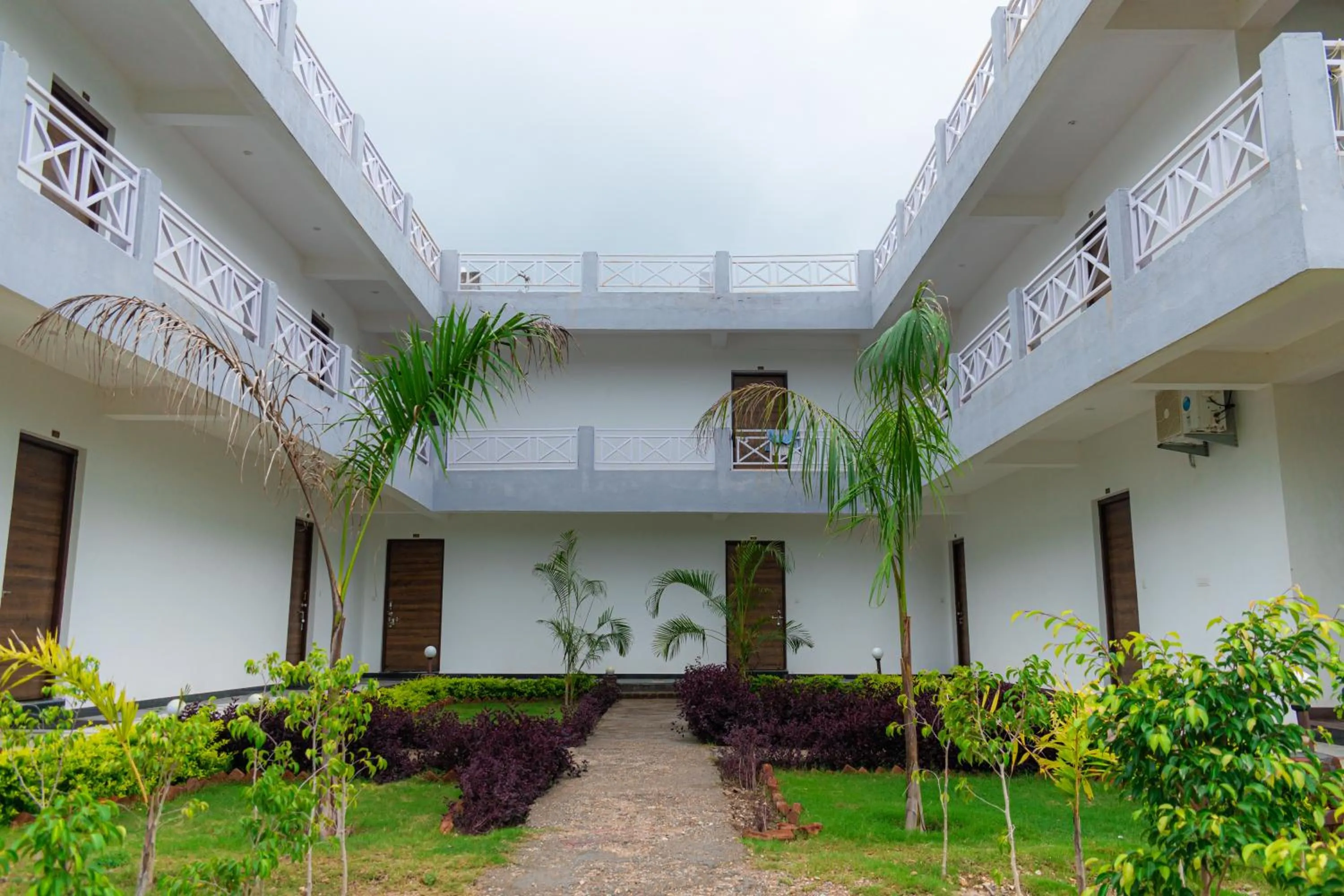 Facade/entrance in The Sky Imperial Pavoreal Jungle Resort