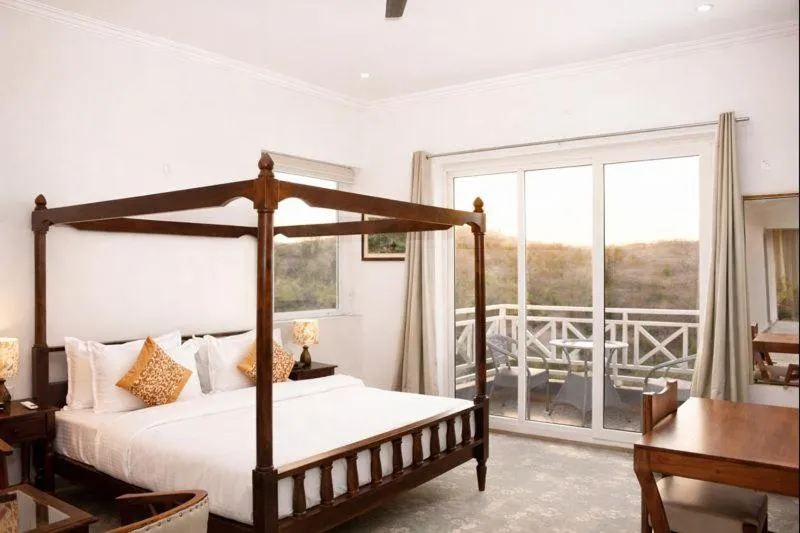 Bedroom, Bed in The Sky Imperial Pavoreal Jungle Resort