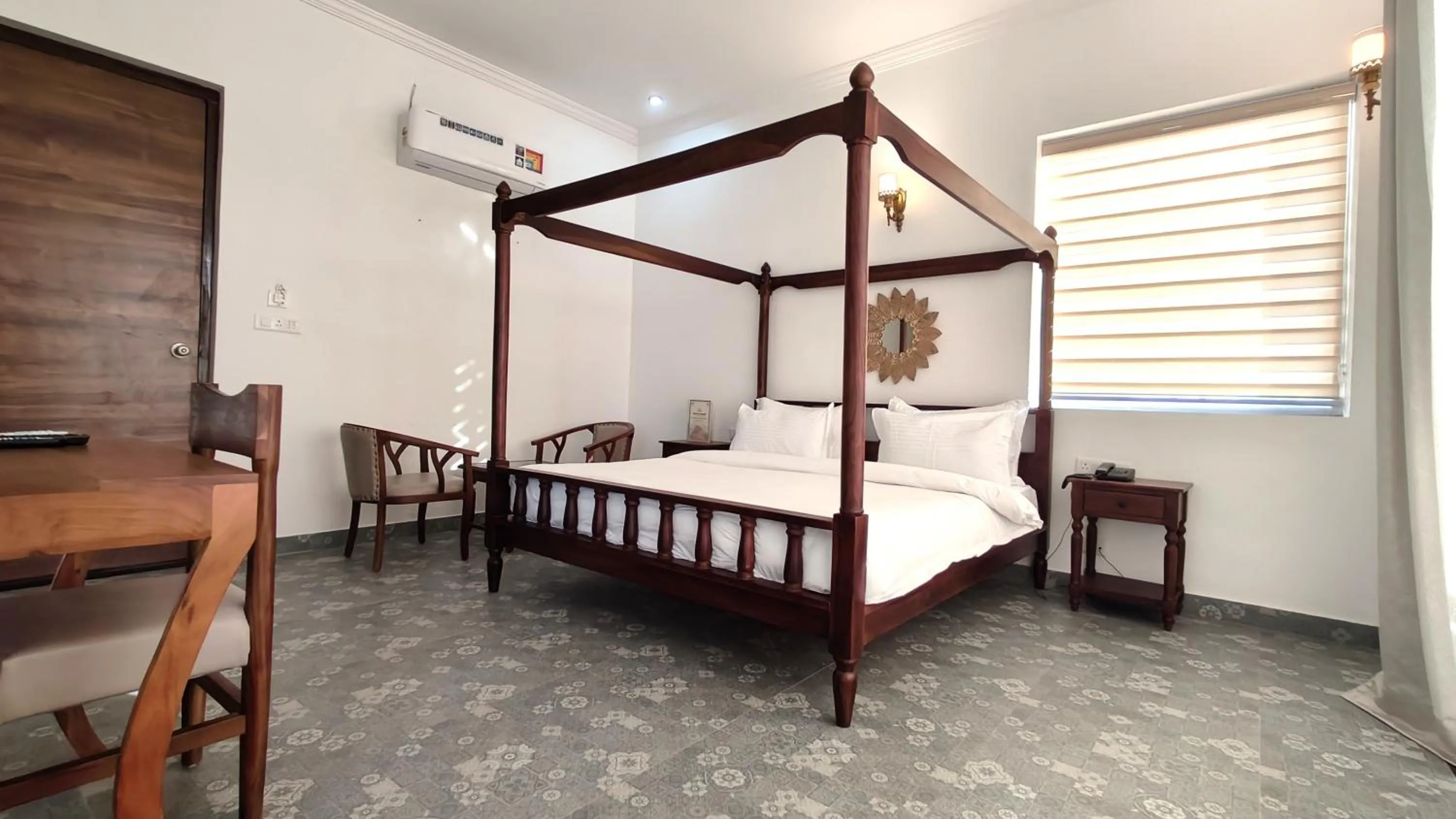 Bed in The Sky Imperial Pavoreal Jungle Resort