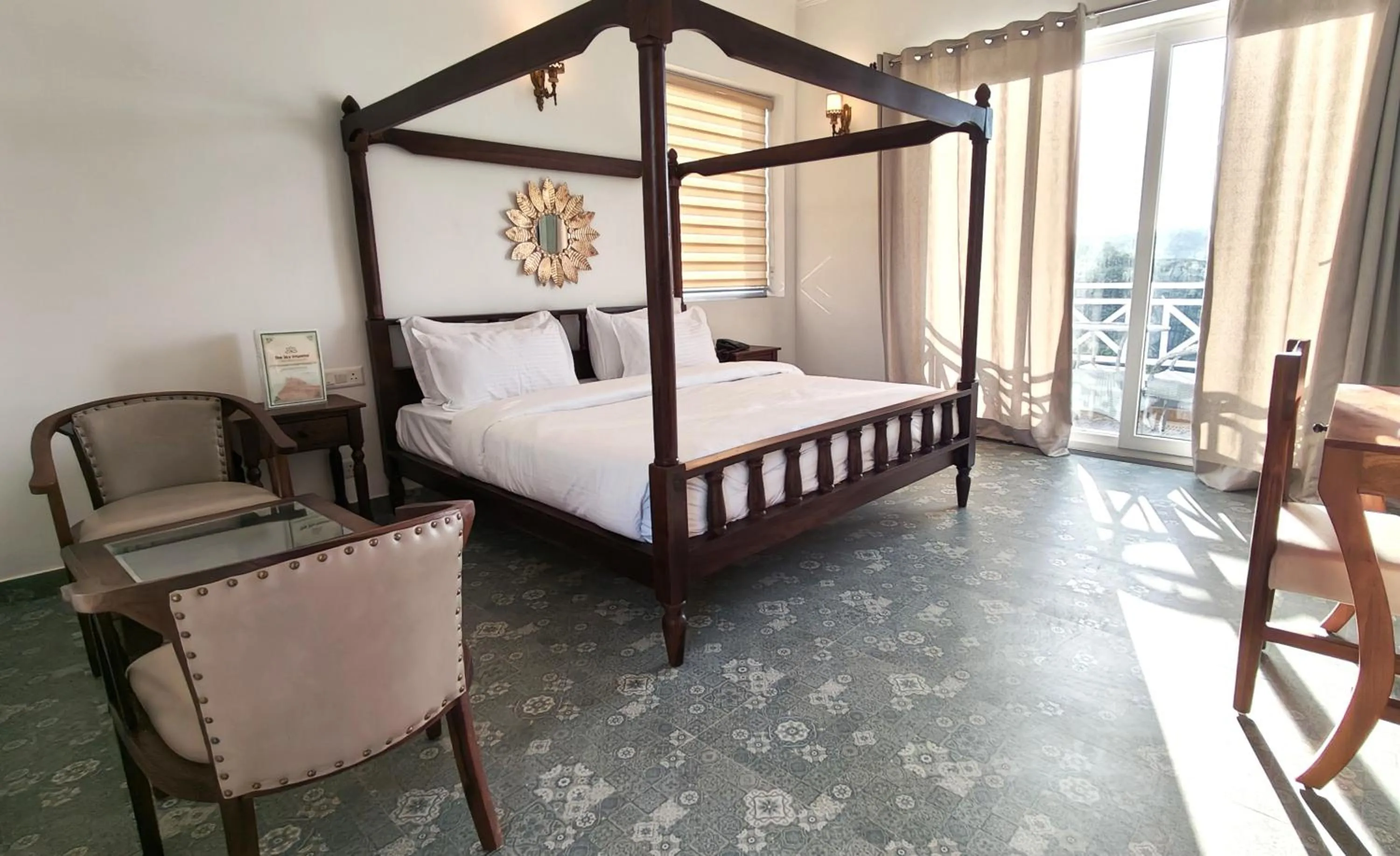 Photo of the whole room, Bed in The Sky Imperial Pavoreal Jungle Resort