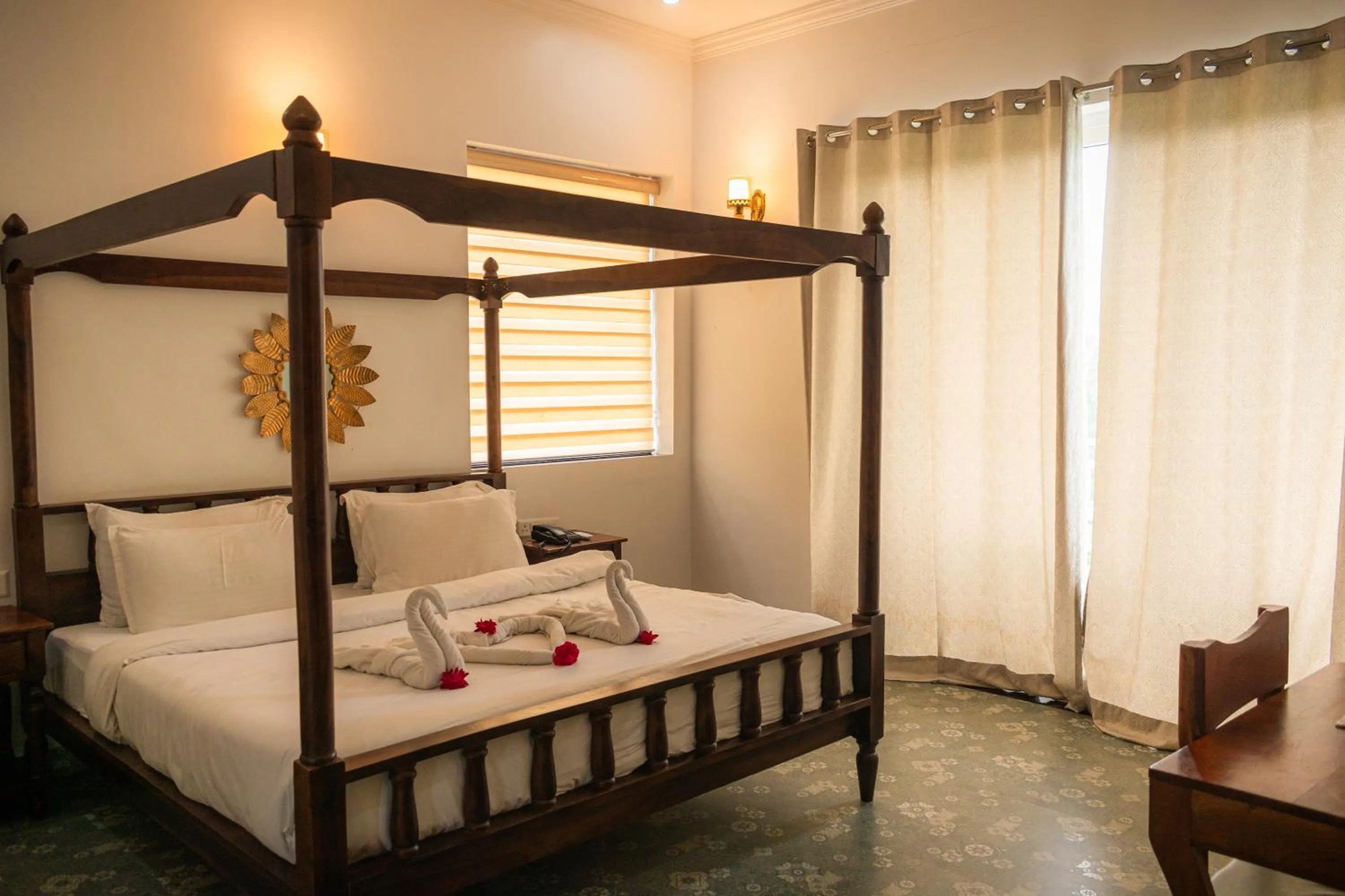 Bedroom, Bed in The Sky Imperial Pavoreal Jungle Resort