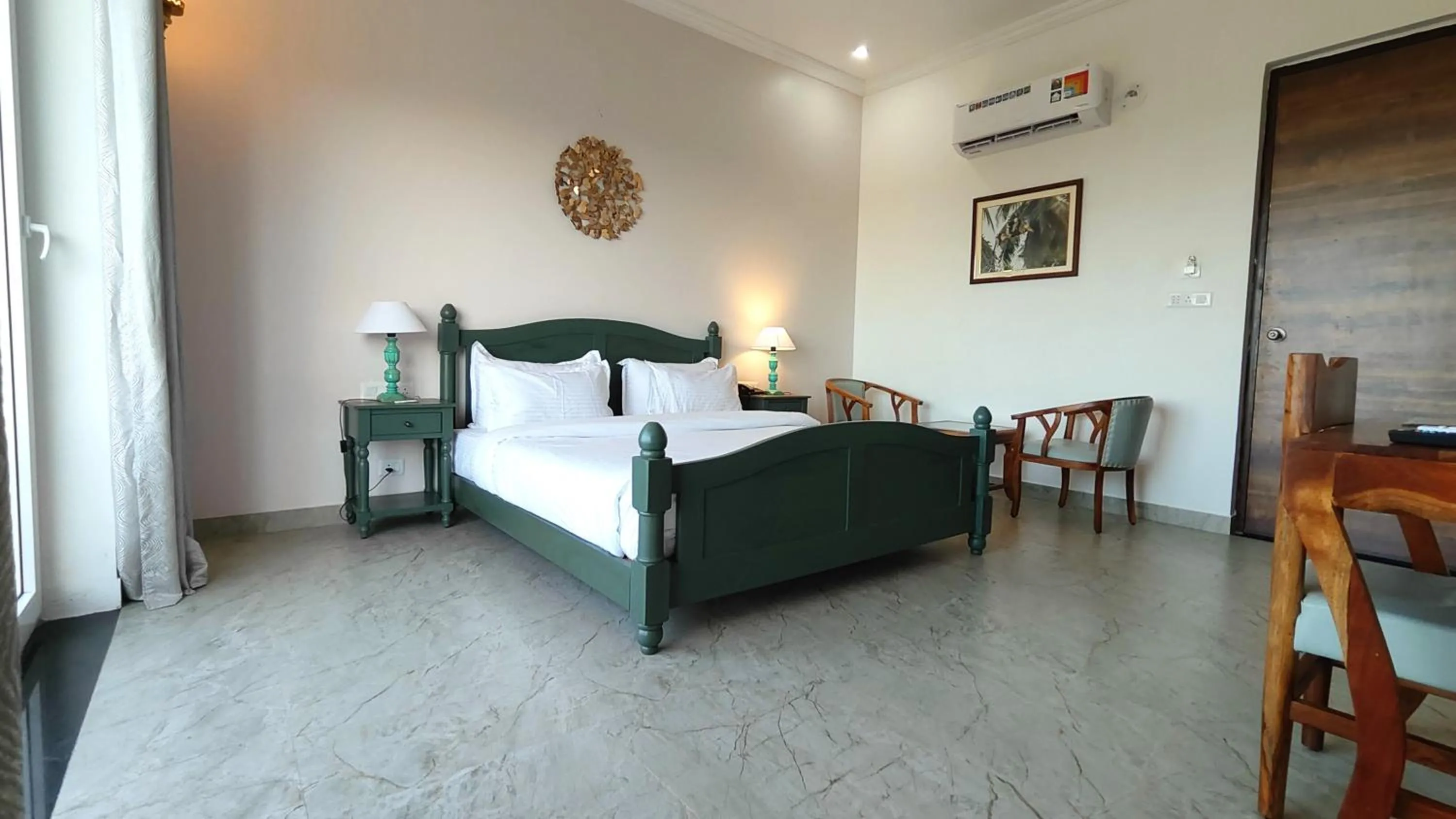 Bed in The Sky Imperial Pavoreal Jungle Resort