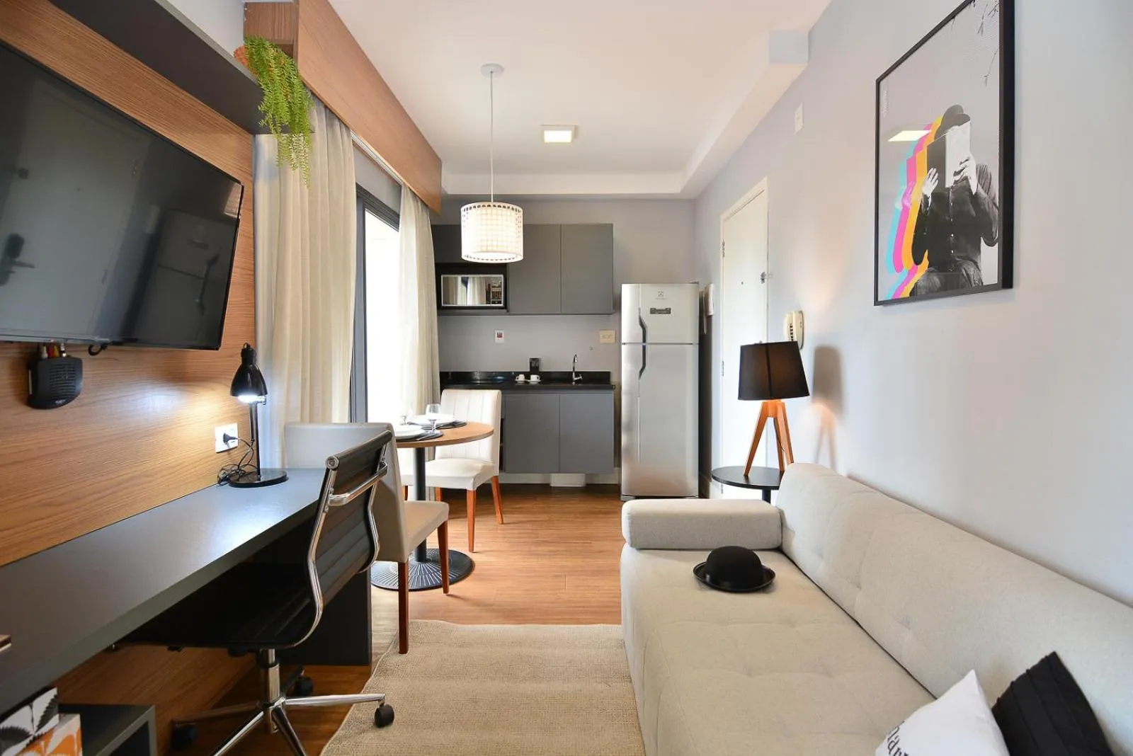 Kitchen or kitchenette in Charlie Faria Lima