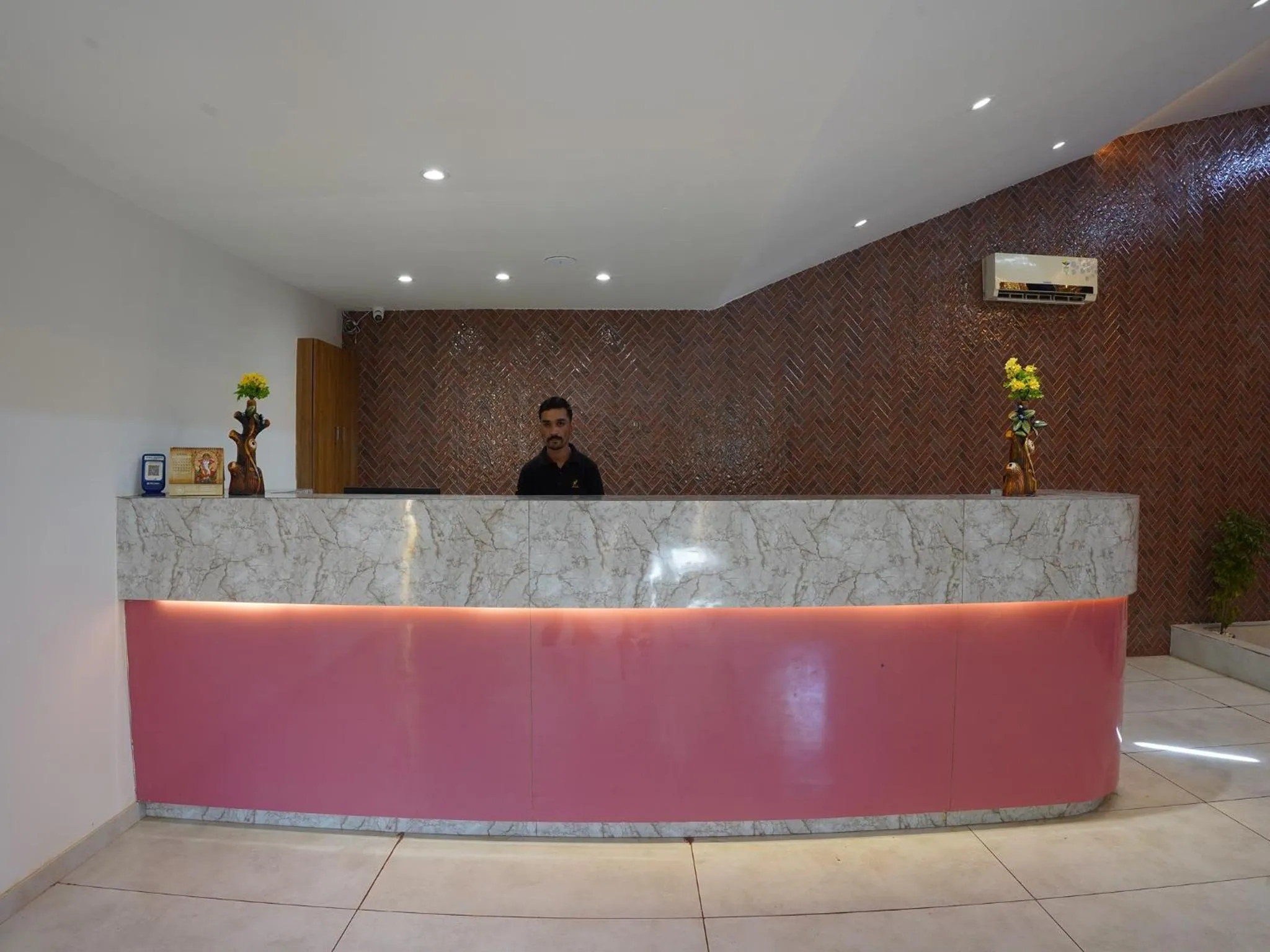 Palette by CheckIn The Royal Castle Resort Rajkot