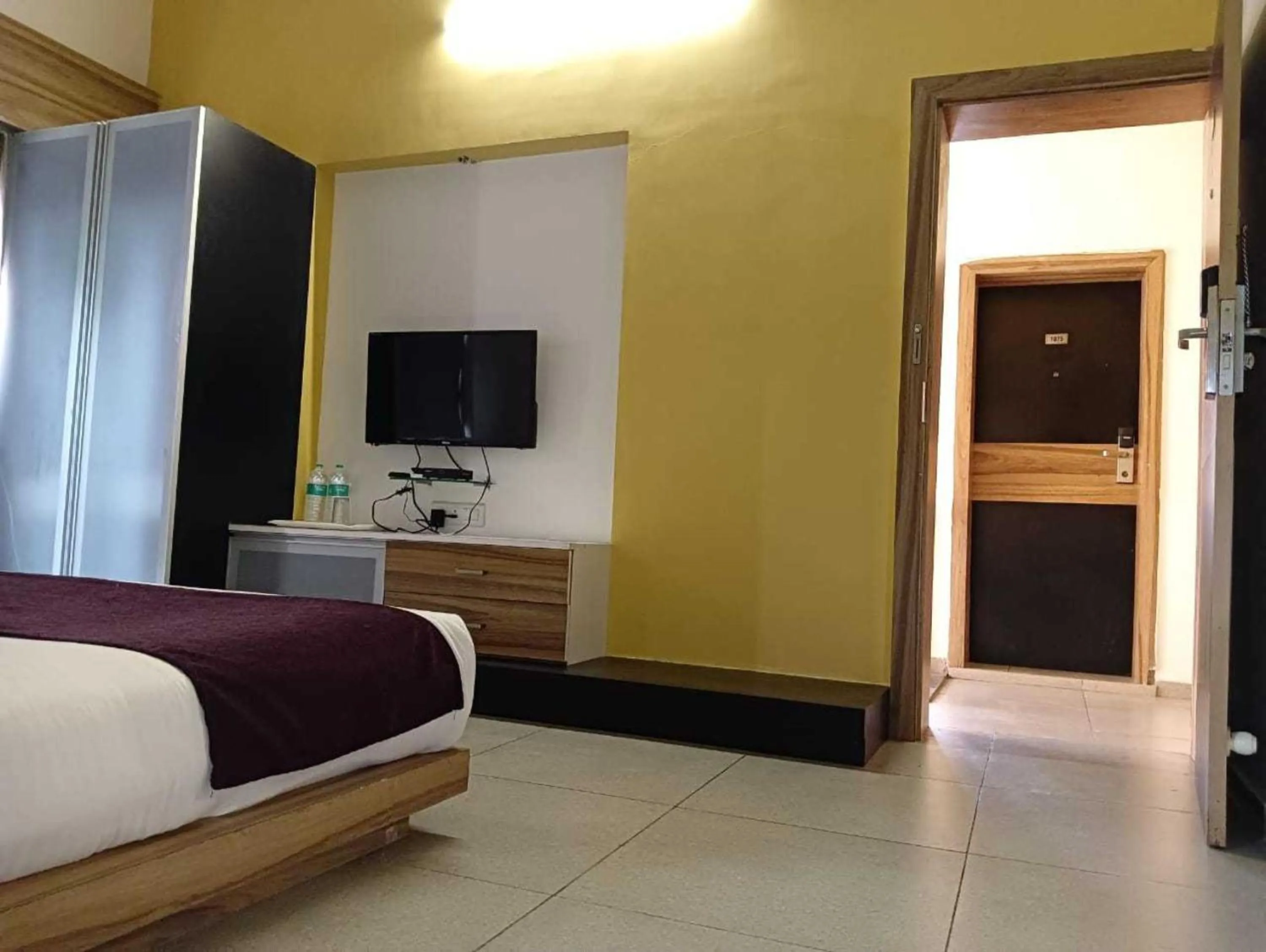 Bed in Palette by CheckIn The Royal Castle Resort Rajkot