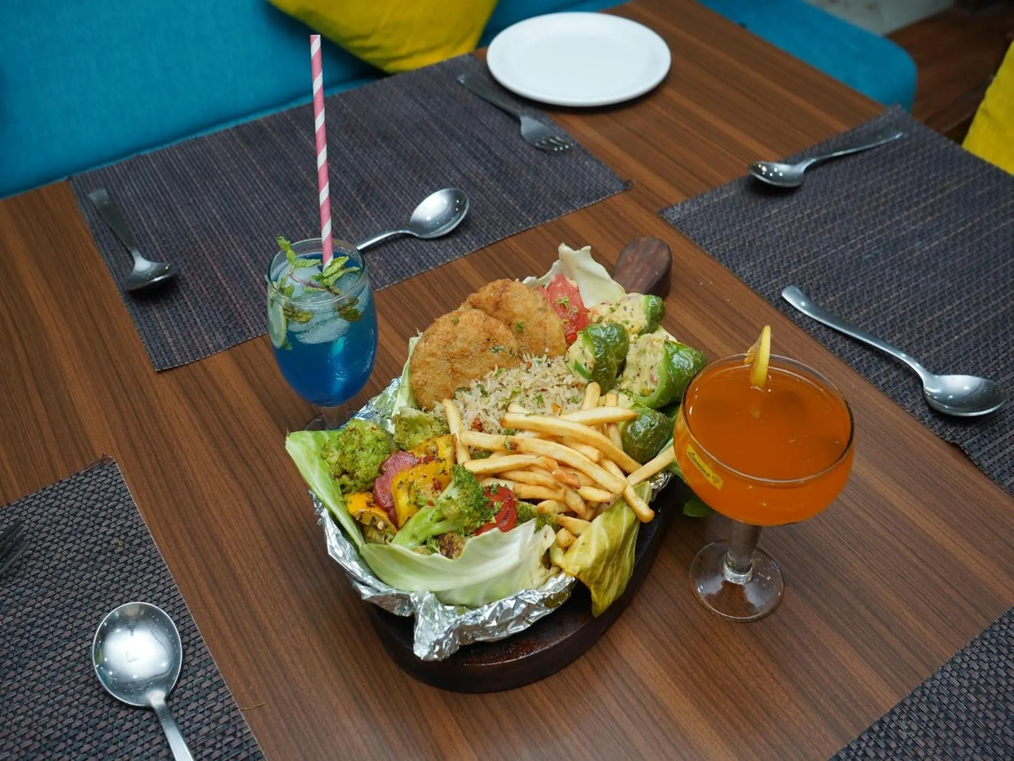 Palette by CheckIn The Royal Castle Resort Rajkot