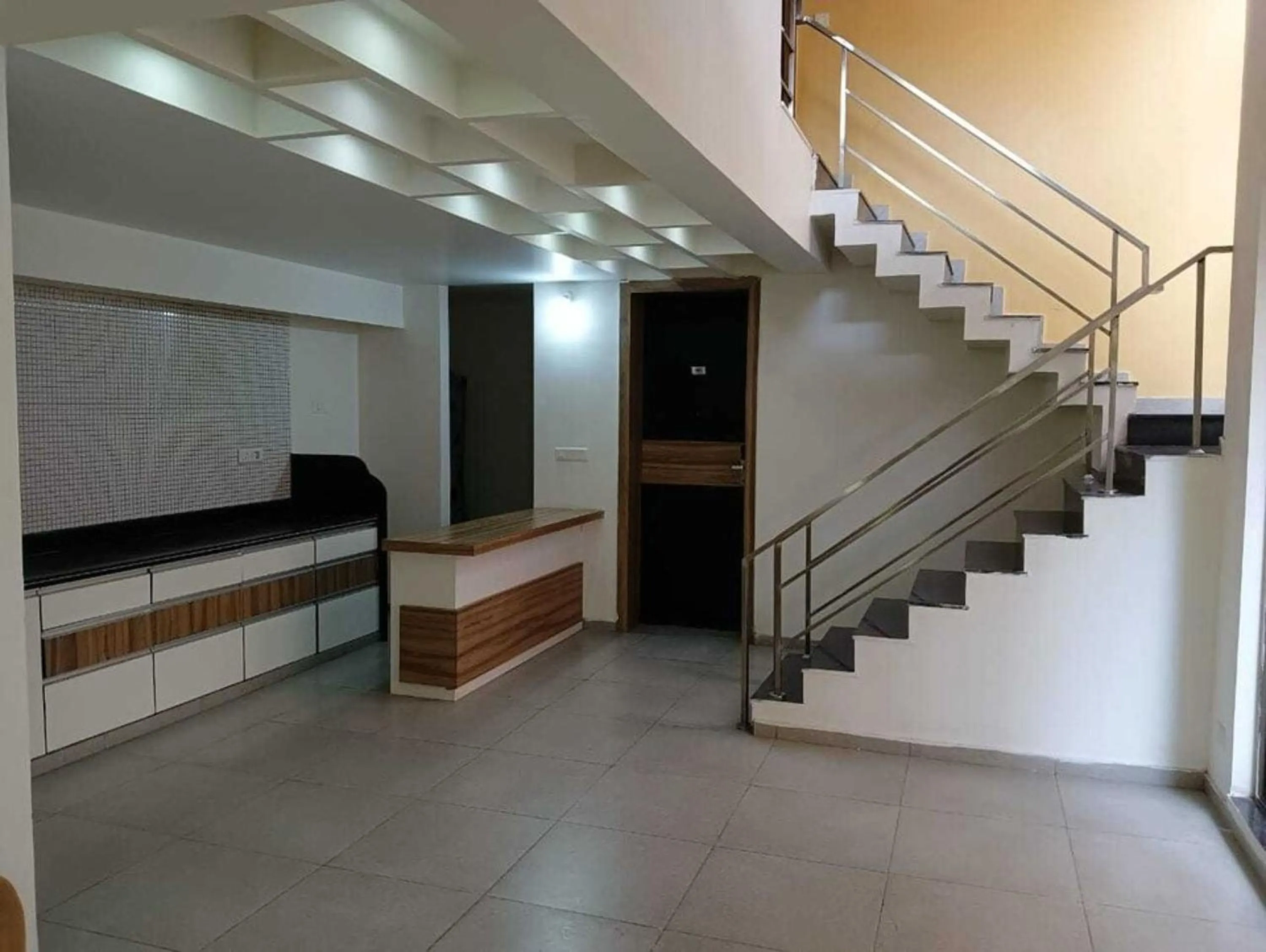 Lobby or reception in Palette by CheckIn The Royal Castle Resort Rajkot