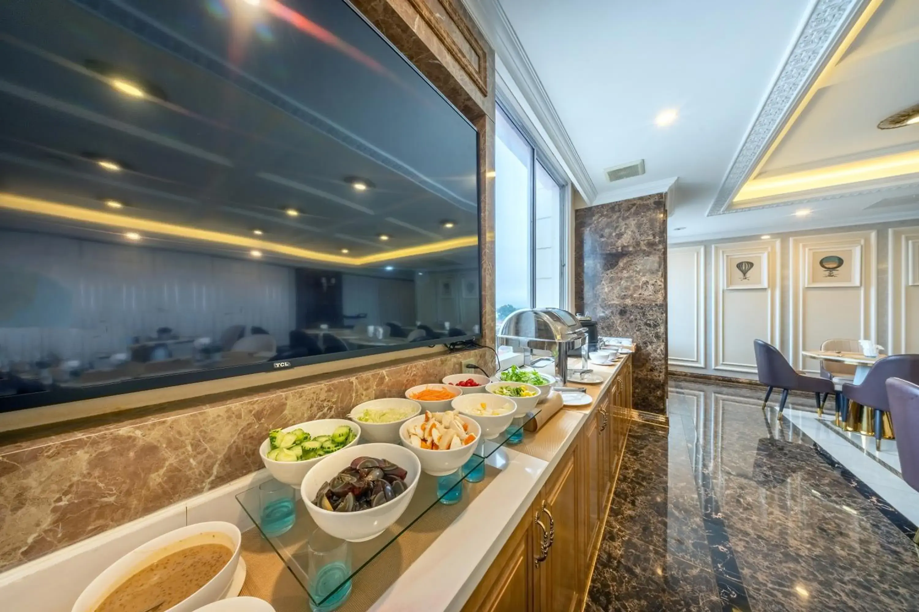 Food and drinks in ST Hotel Wattay Airport Food and drinks in ST Hotel Wattay Airport