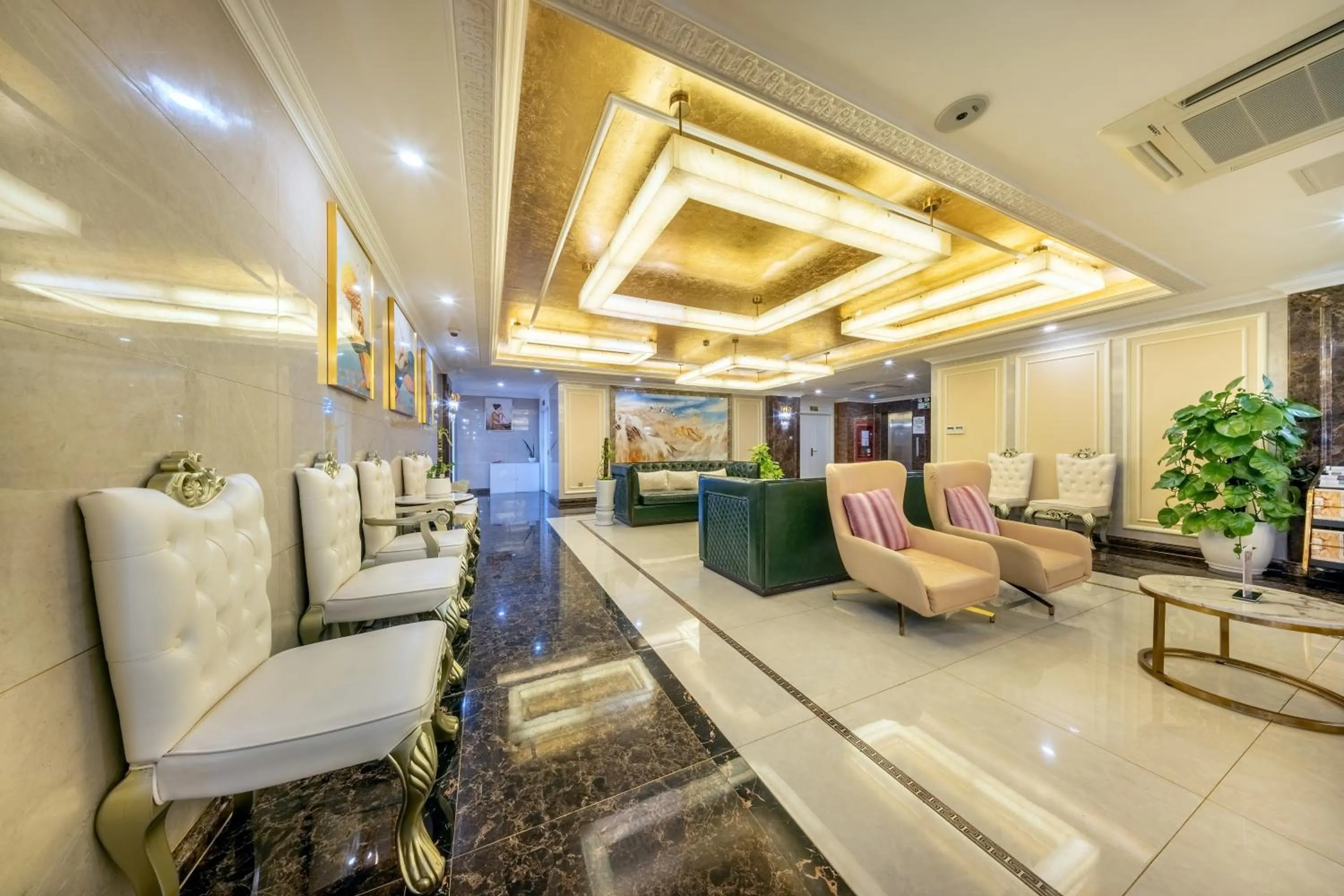 Seating area in ST Hotel Wattay Airport