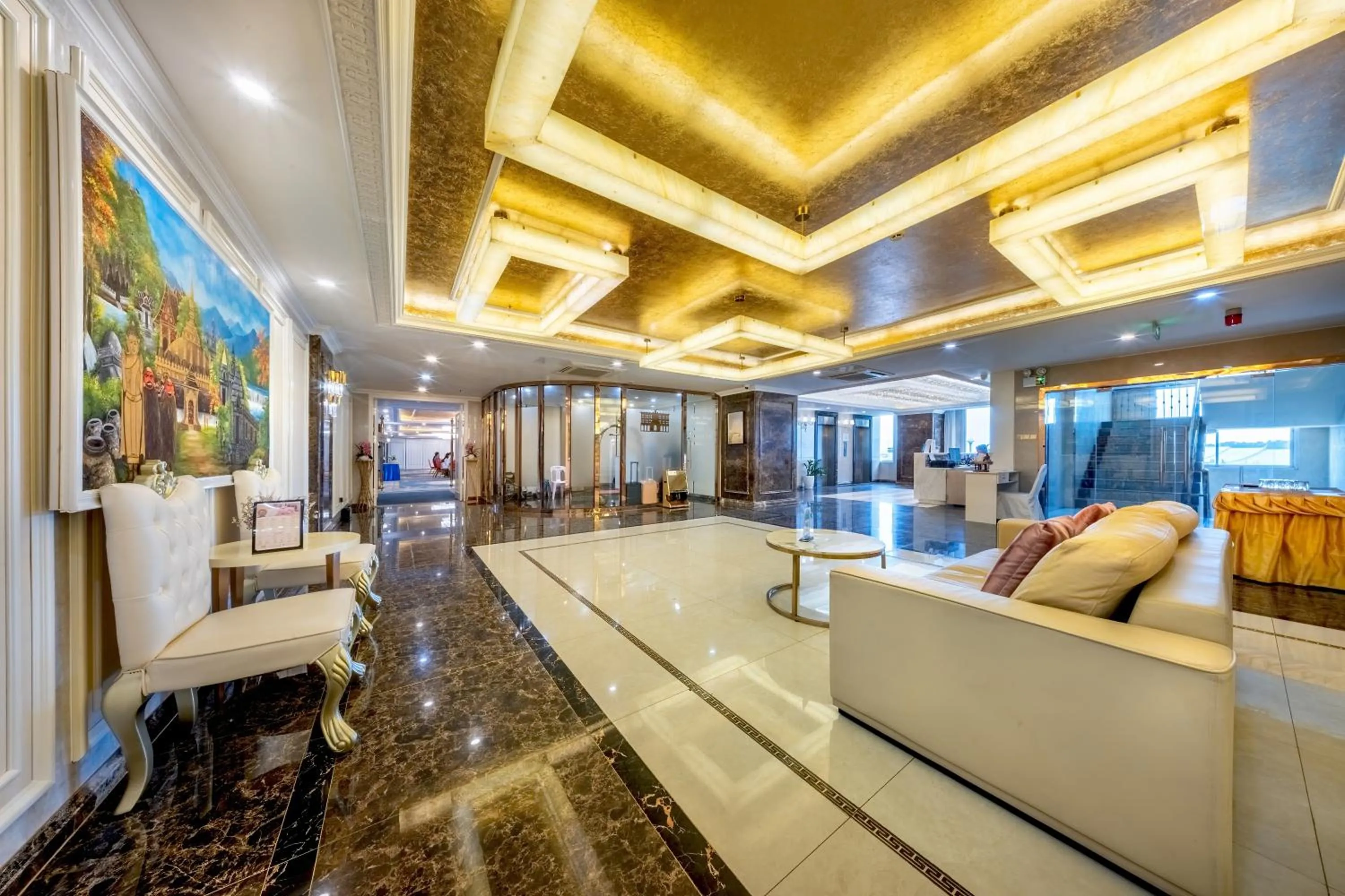 Seating area in ST Hotel Wattay Airport