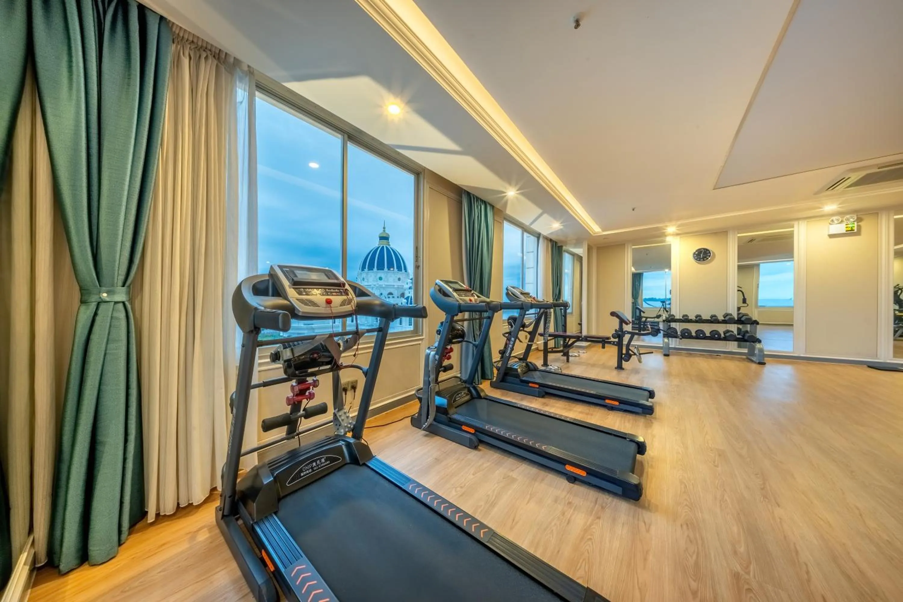 Fitness centre/facilities in ST Hotel Wattay Airport