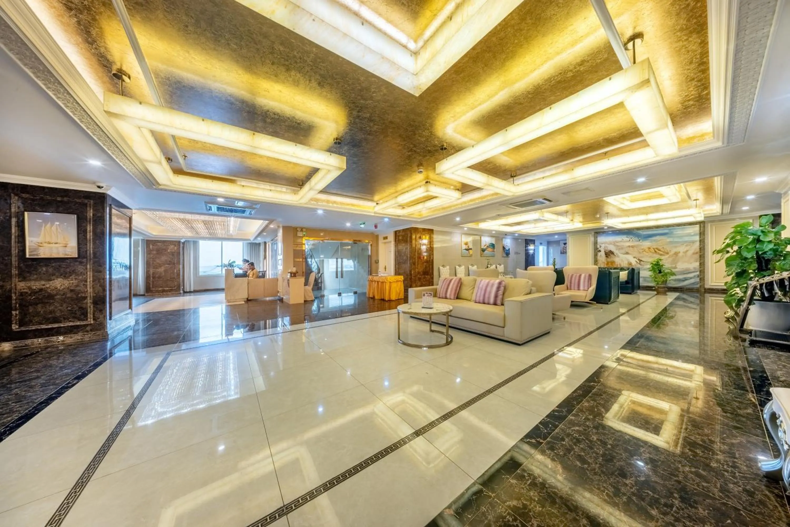 Lobby or reception in ST Hotel Wattay Airport