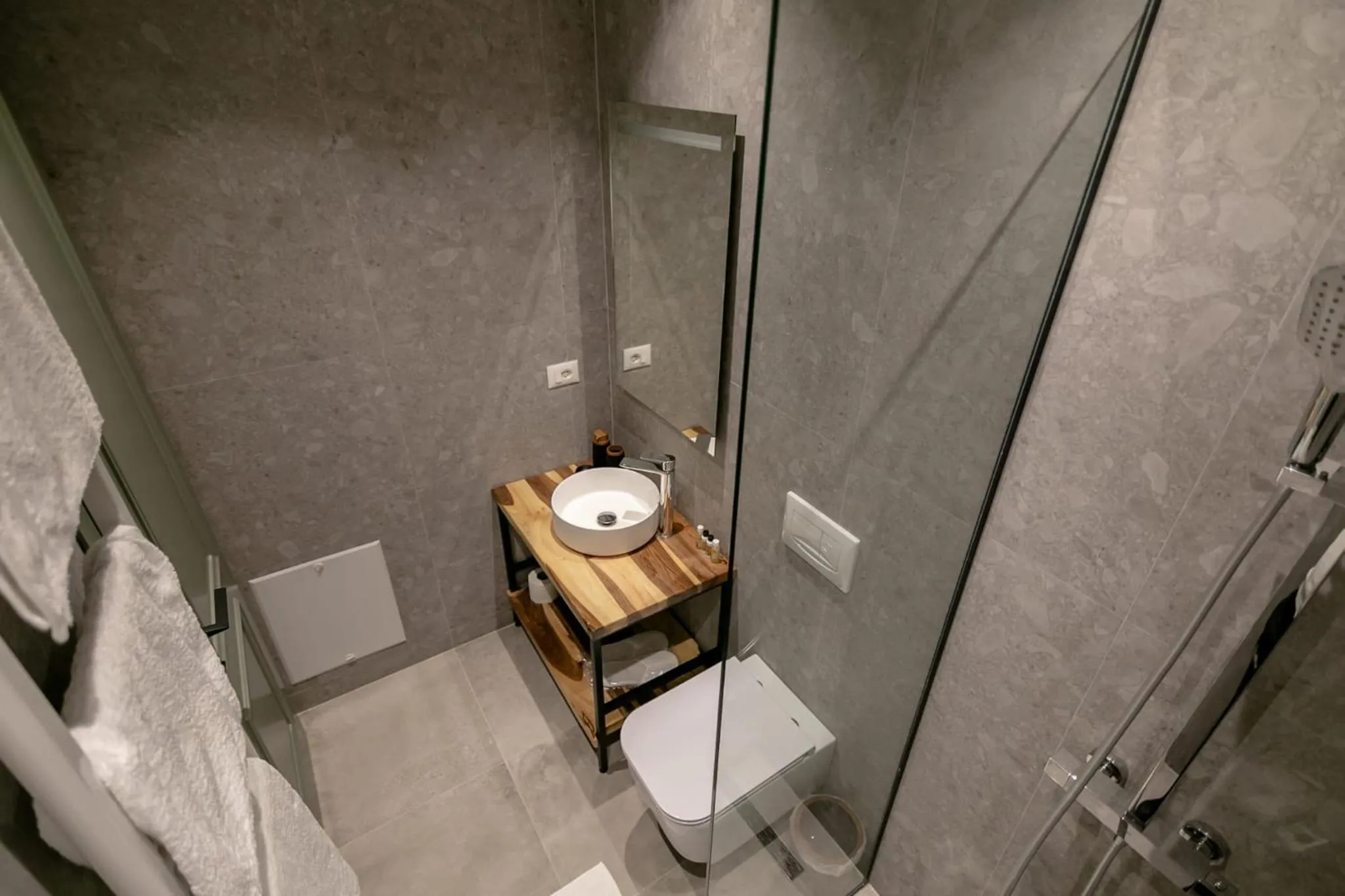 Elegance Boutique Hotel