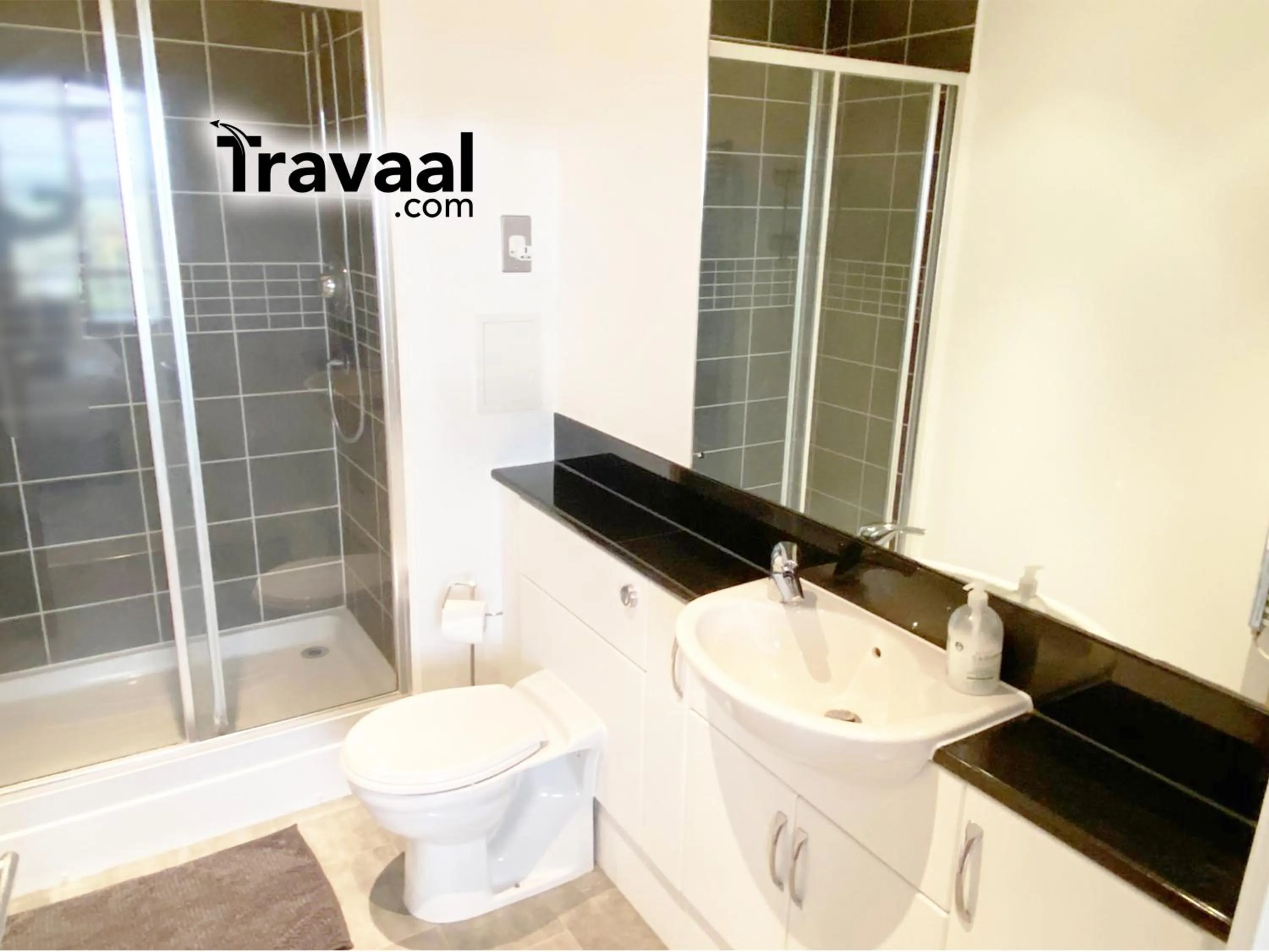 Shower in The Aviator Apartment - Farnborough - Allocated Parking, WI-FI & Self Check-in