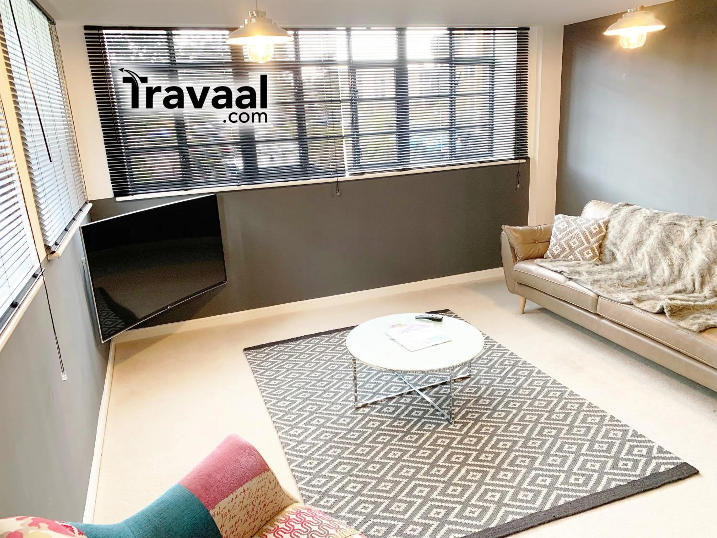 Living room in The Aviator Apartment - Farnborough - Allocated Parking, WI-FI & Self Check-in