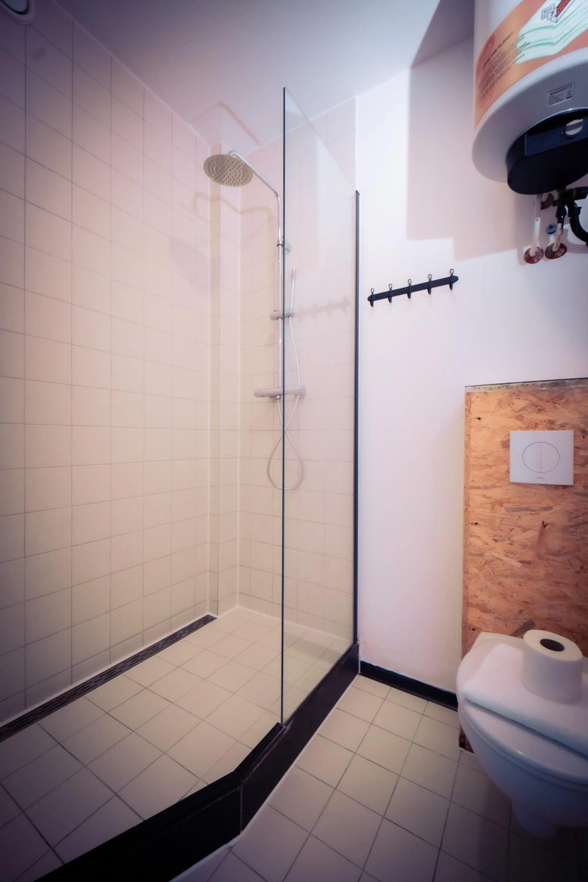 Bathroom in Urban Hotel The Golden Stork