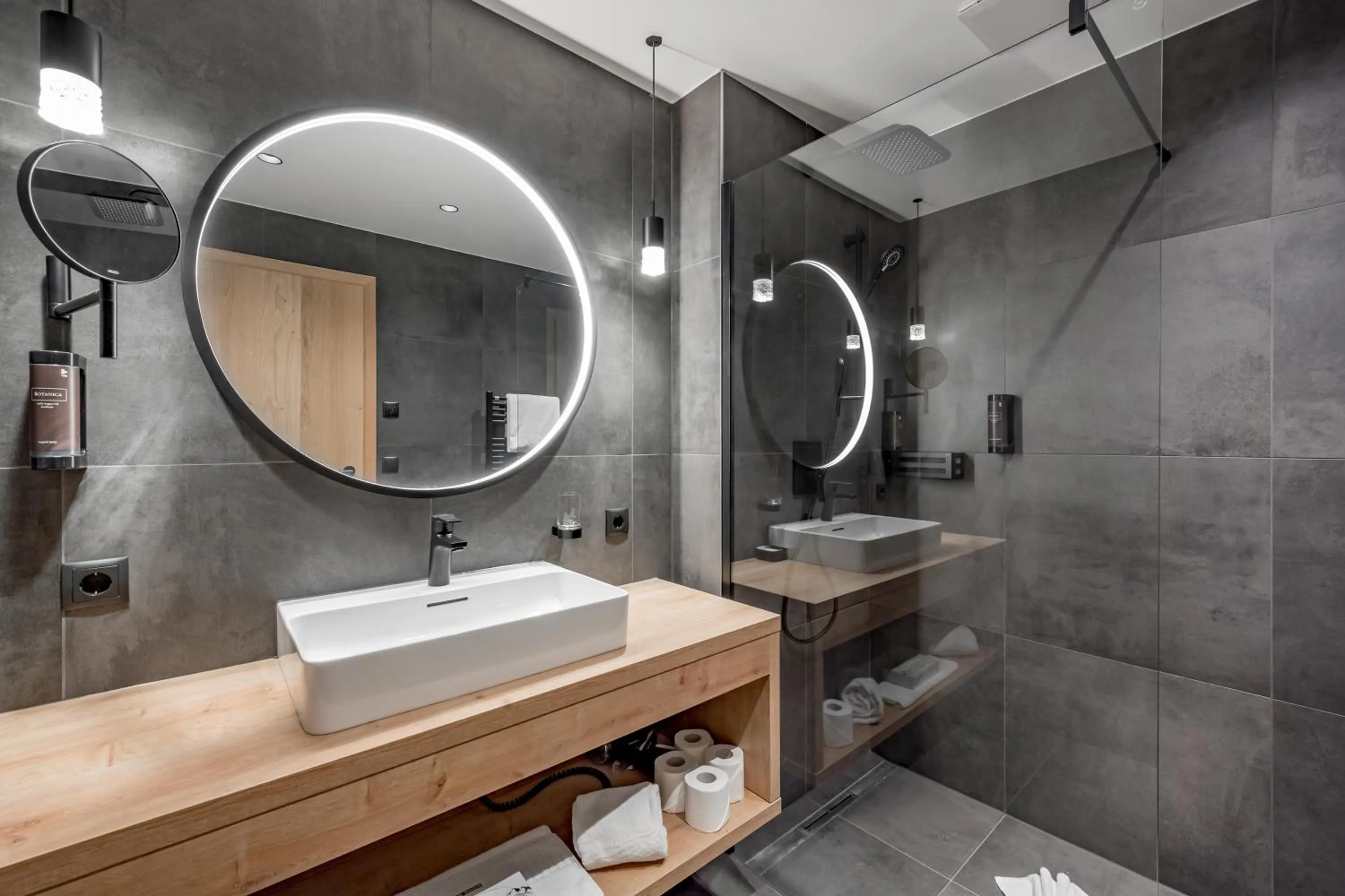 Bathroom in Summit Seefeld