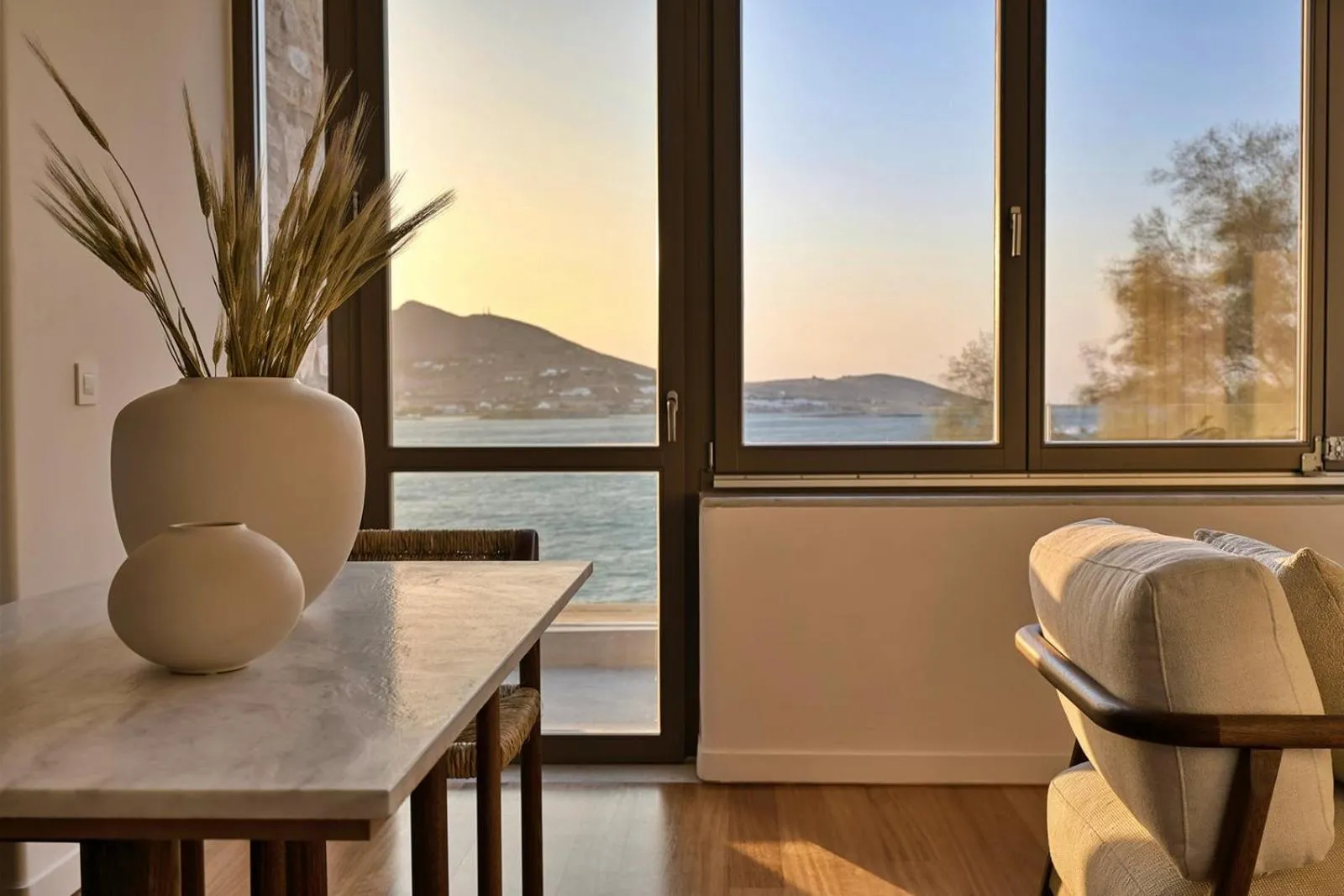 Dining area in Avant Mar Paros