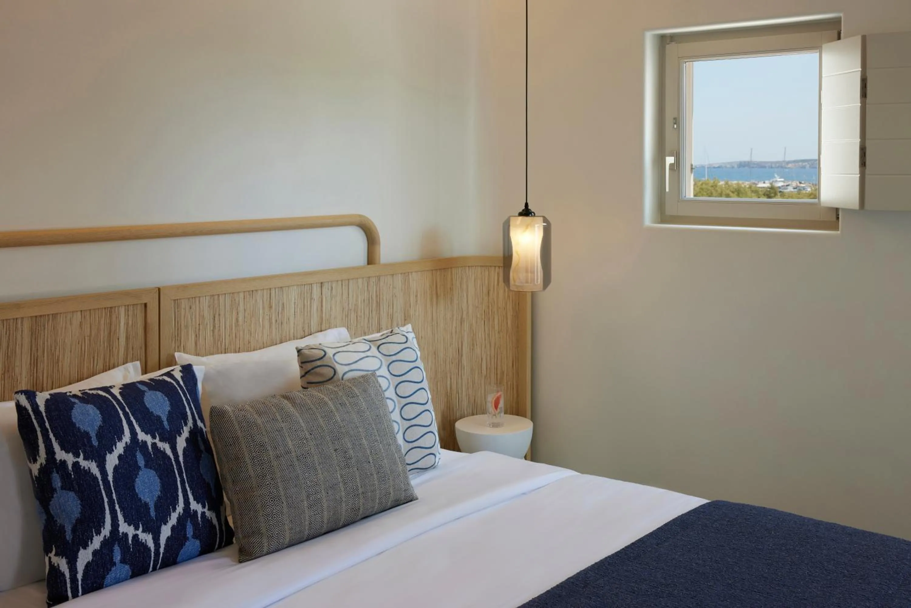 Bed in Avant Mar Paros