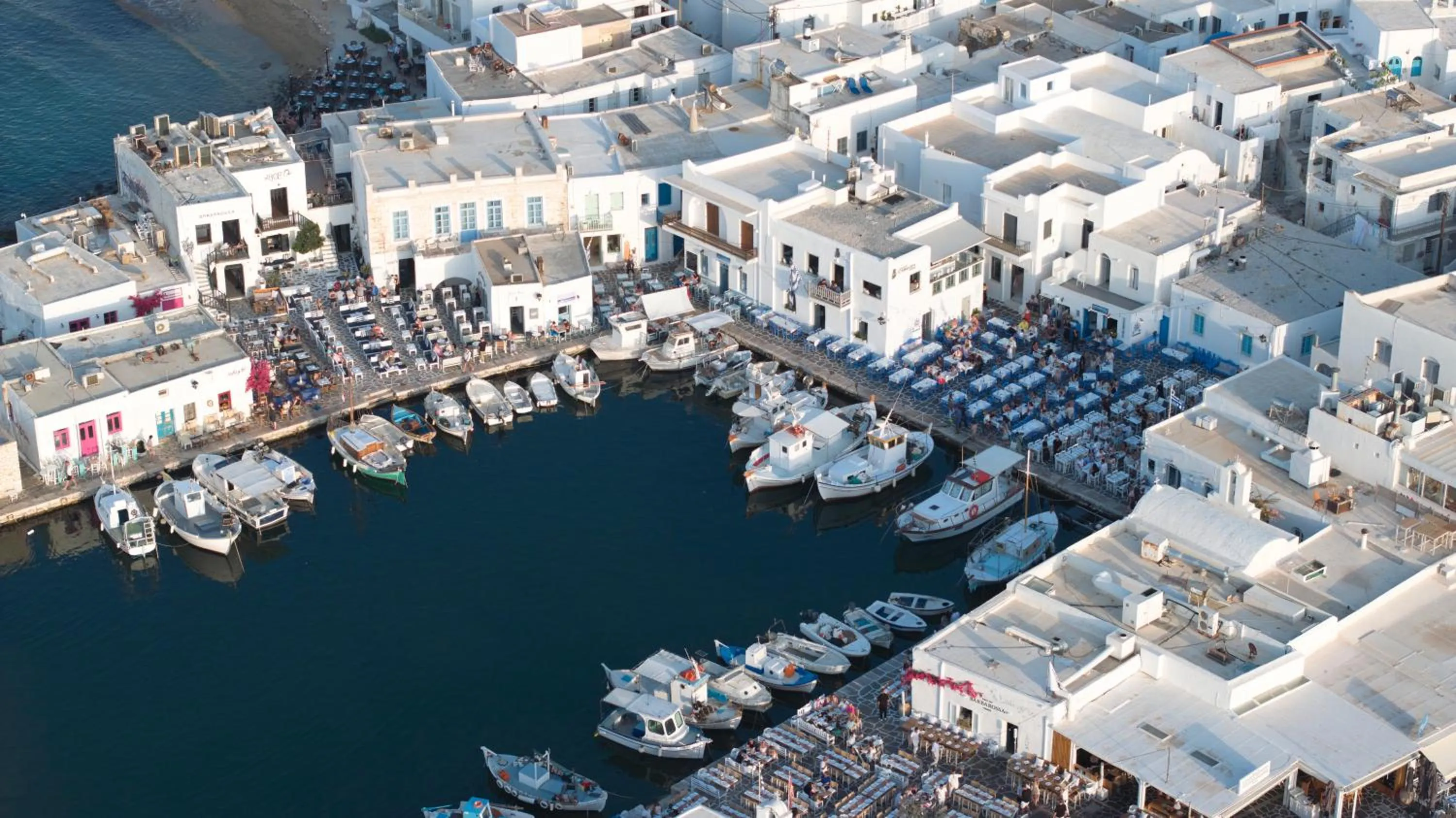 Day in Avant Mar Paros