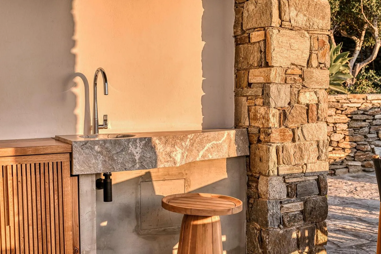 Day in Avant Mar Paros