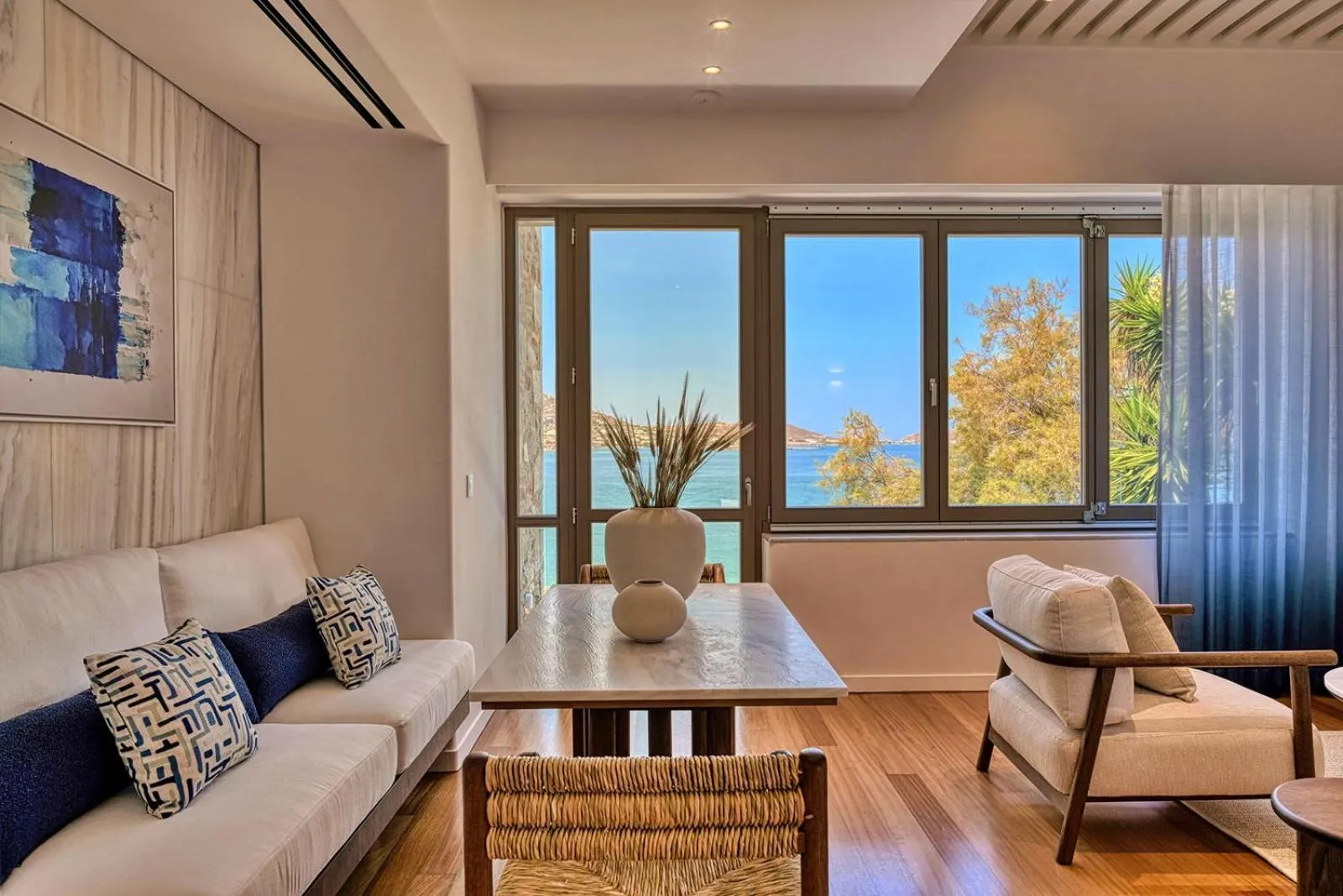 Seating area in Avant Mar Paros