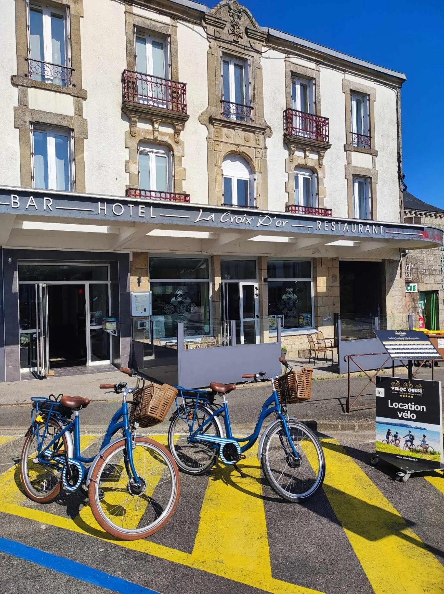 LA CROIX D'OR LOGIS Hôtels