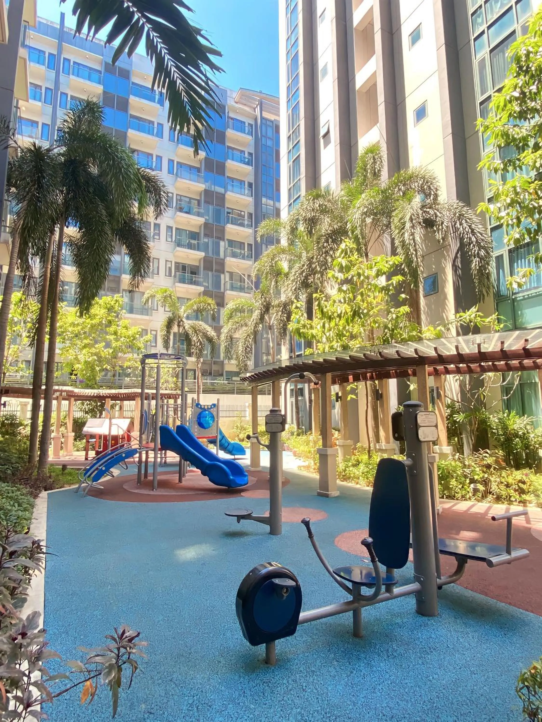 Condo in Newport City Pasay near NAIA T3 AIRPORT MANILA