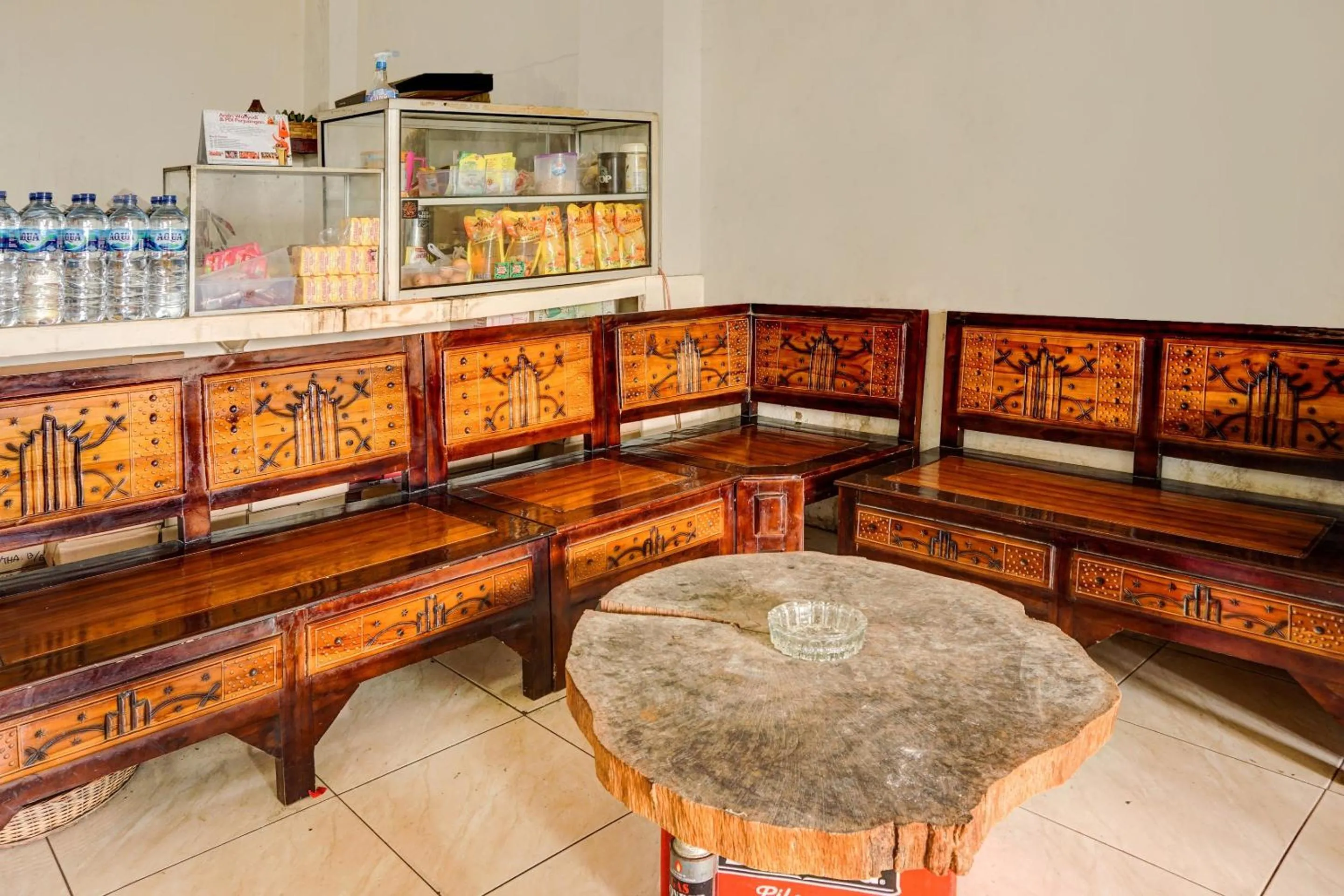 Lobby or reception in OYO Life 92499 Bagas Homestay Wonokitri