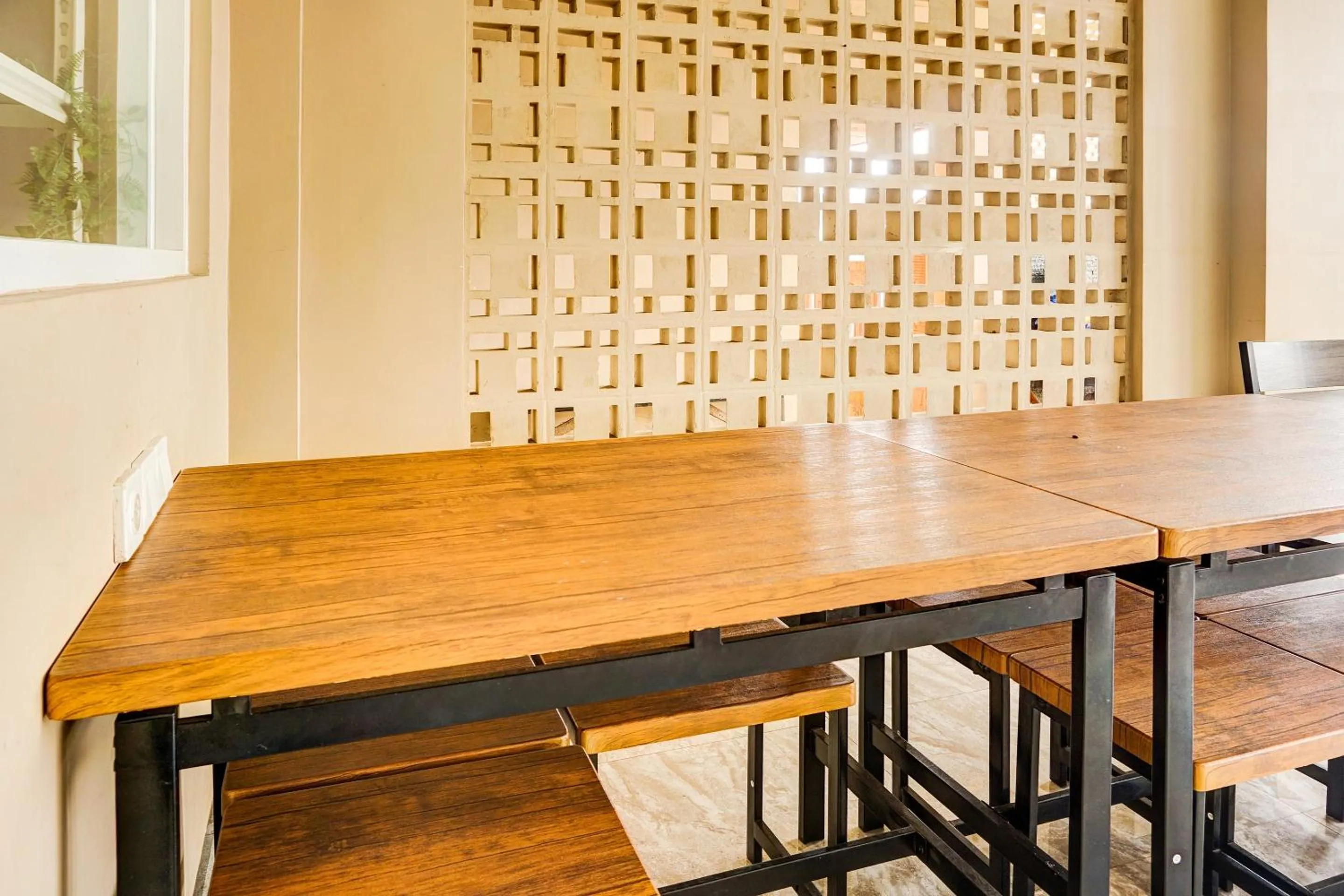 Lobby or reception in OYO Life 92499 Bagas Homestay Wonokitri