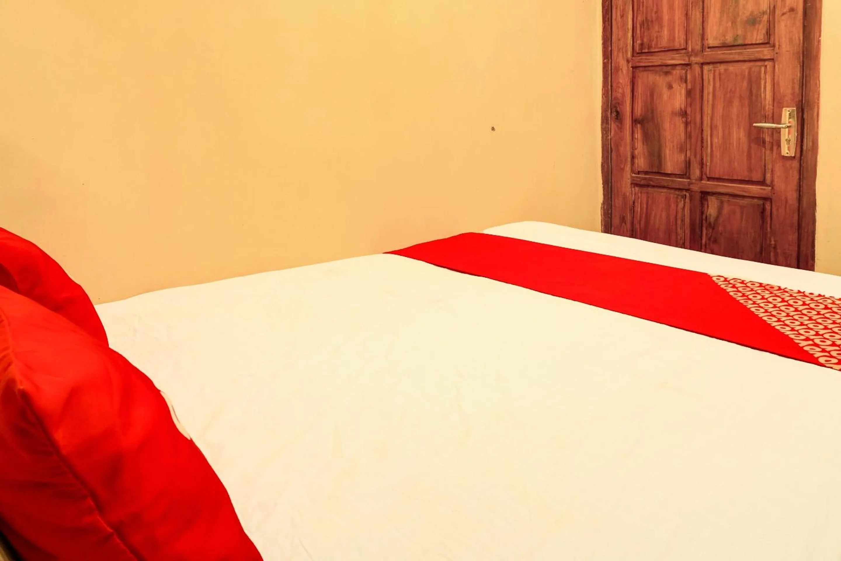 Bedroom, Bed in OYO Life 92499 Bagas Homestay Wonokitri