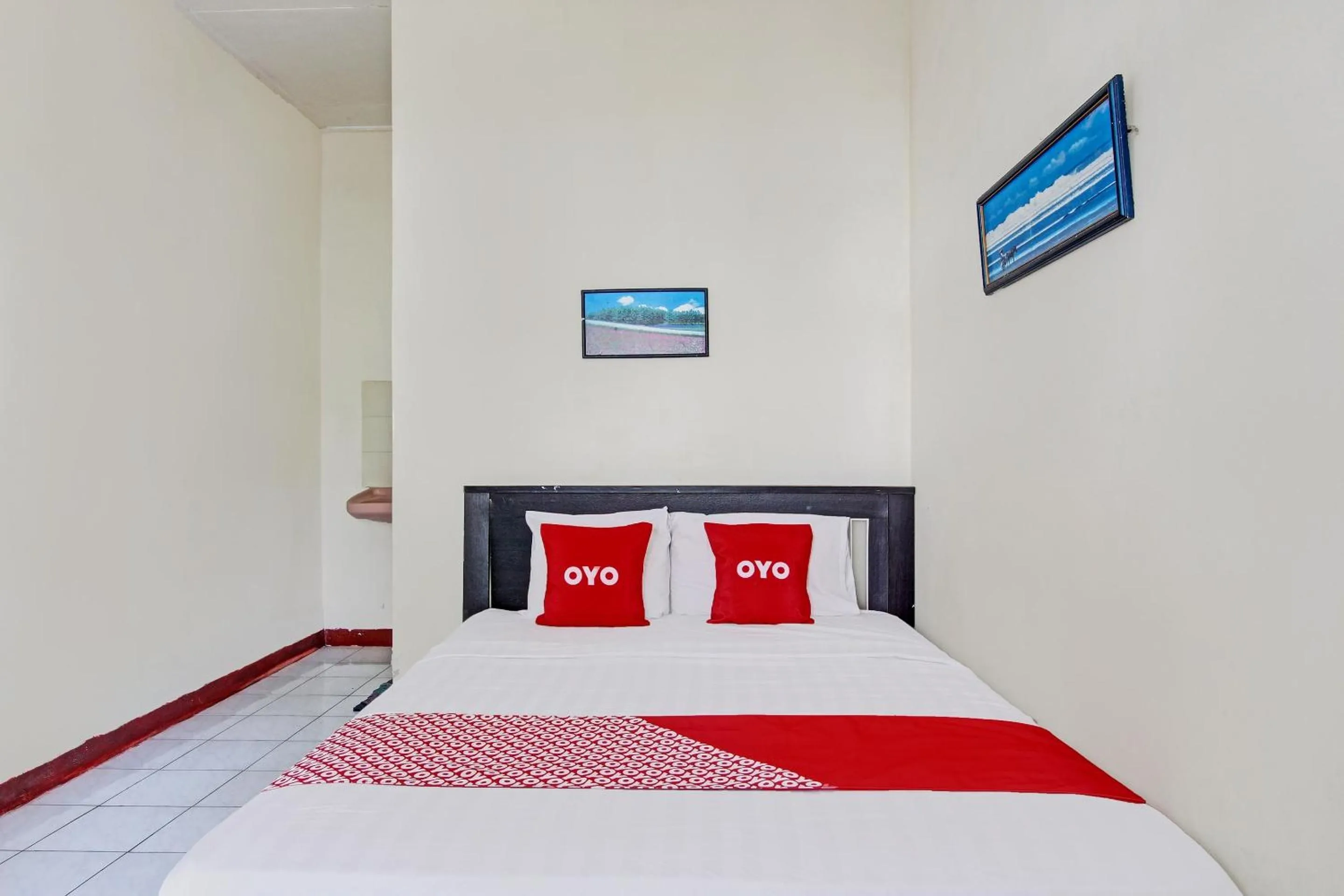 Bedroom, Bed in Hotel O Asta Guesthouse