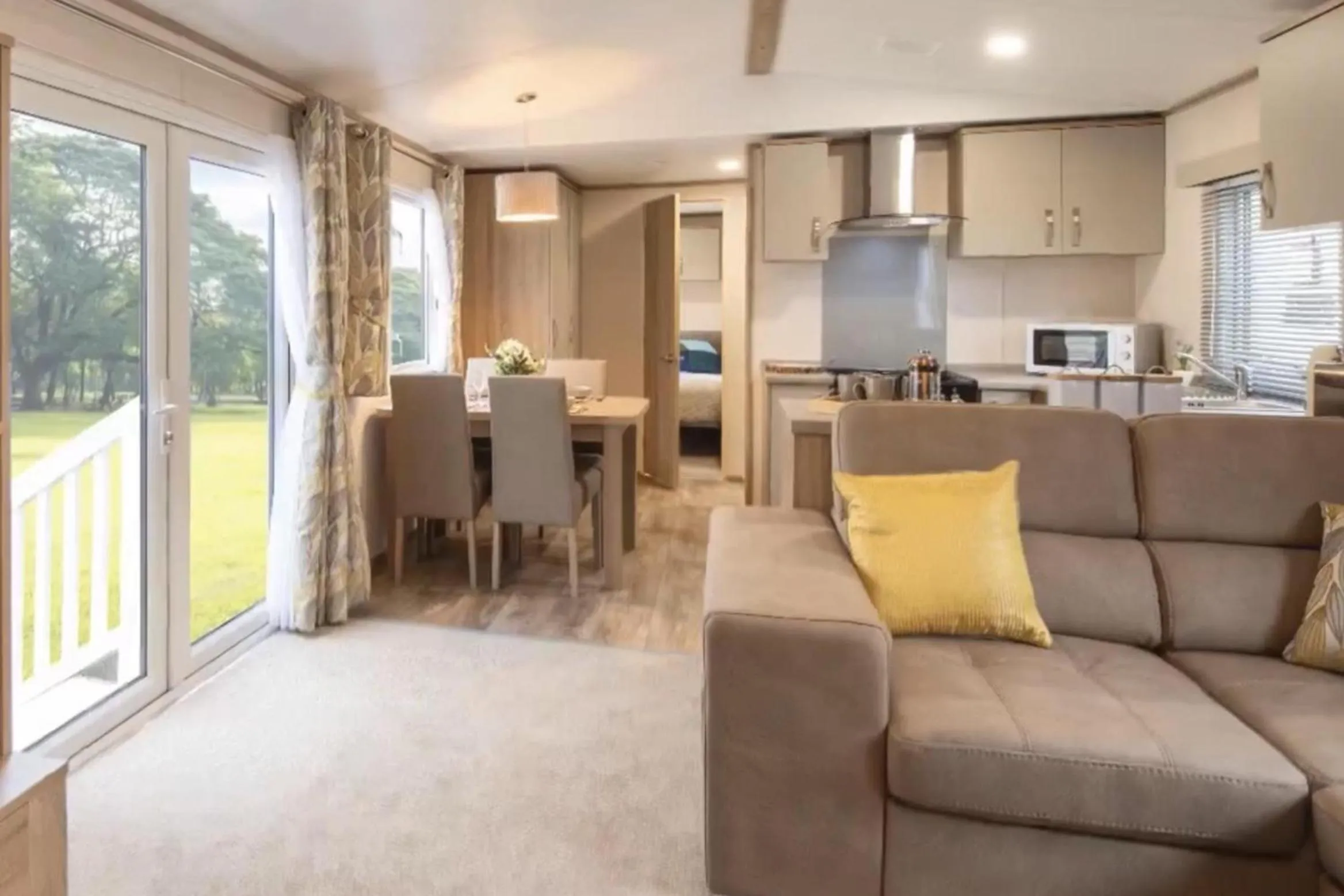 Coopers Beach 3-Bed Caravan Sleeps 8 & Pets Ok