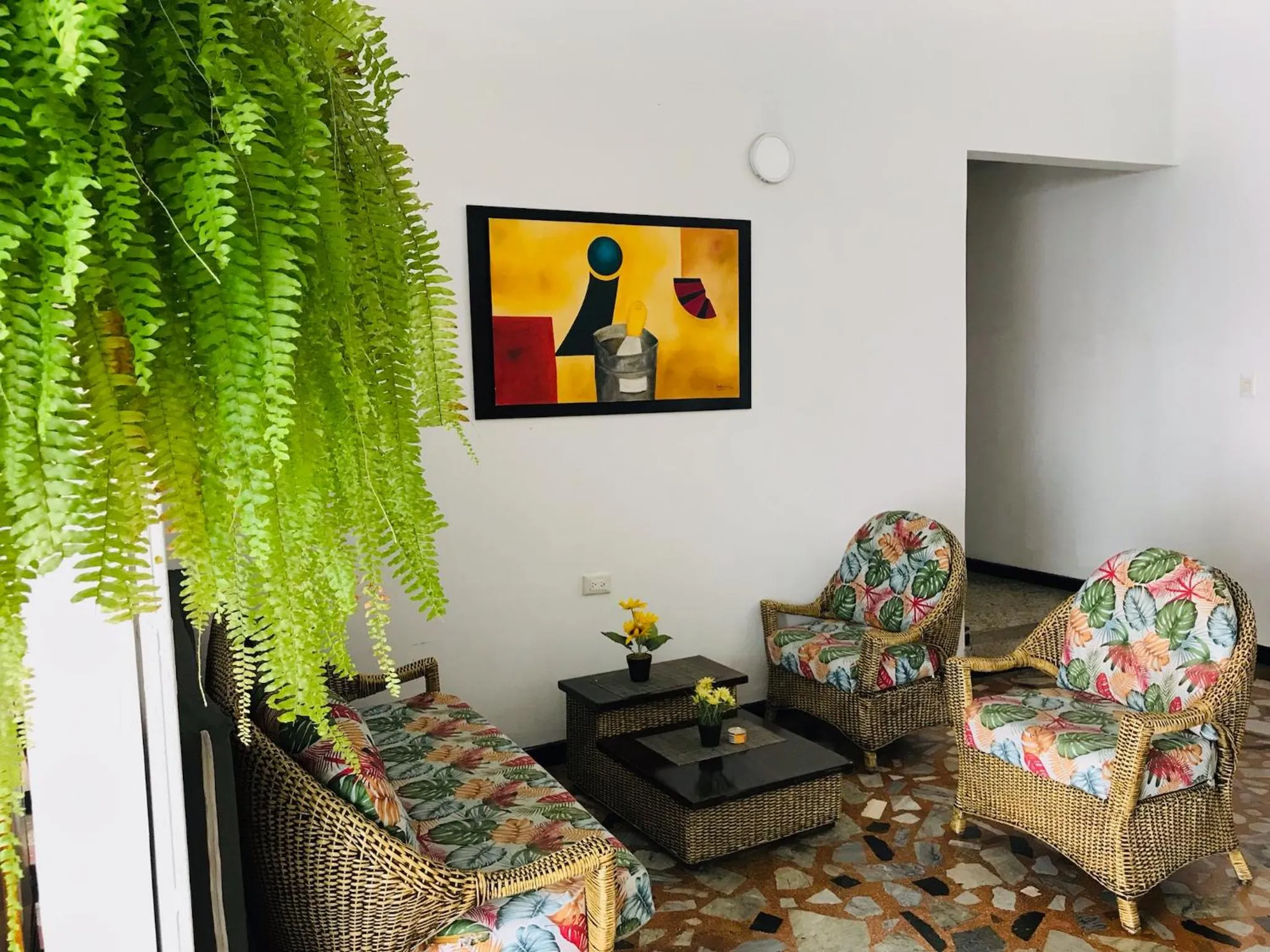 Communal lounge/ TV room in HOTEL MACEO MELGAR