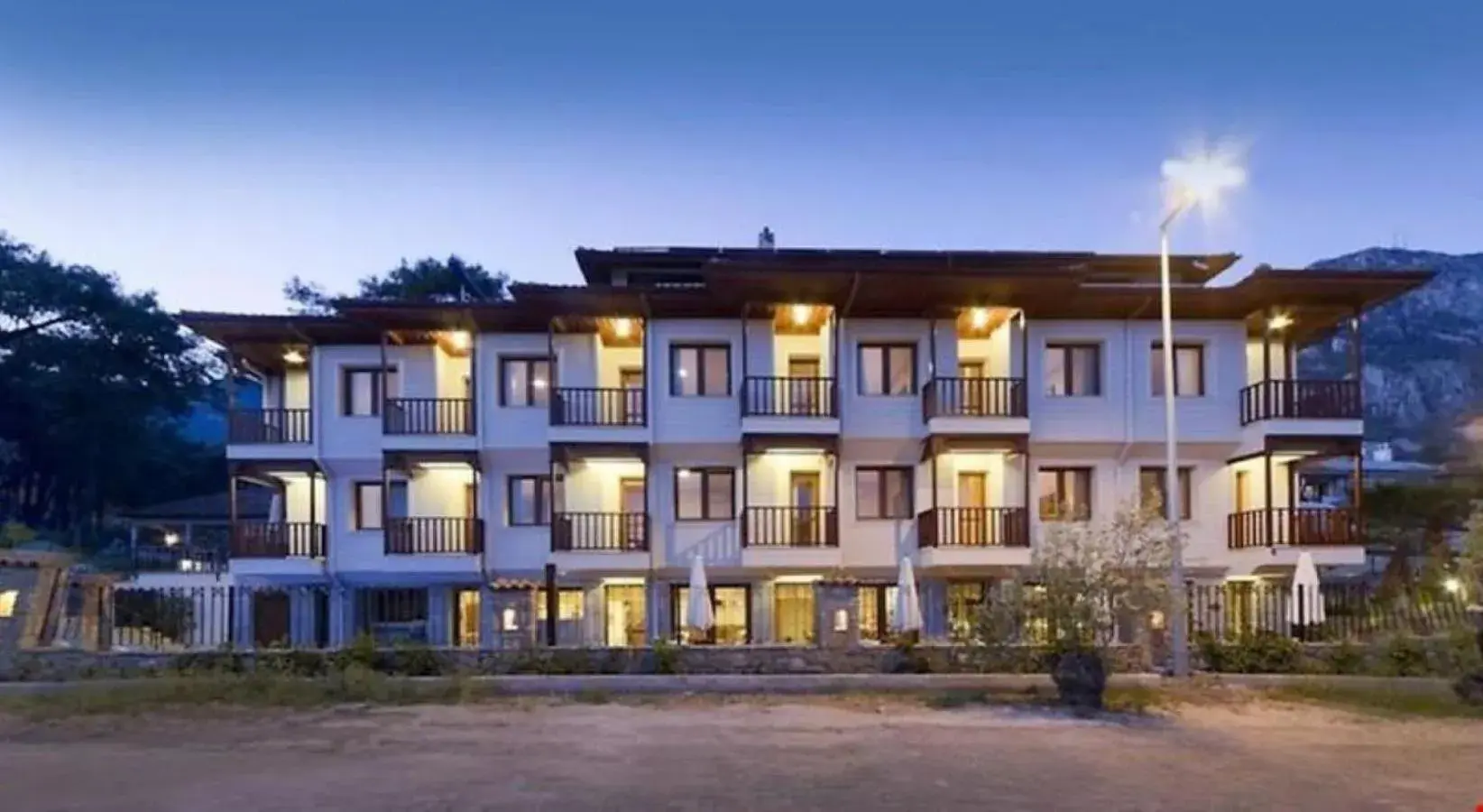 Property building in SUMMER OTEL Property building in SUMMER OTEL