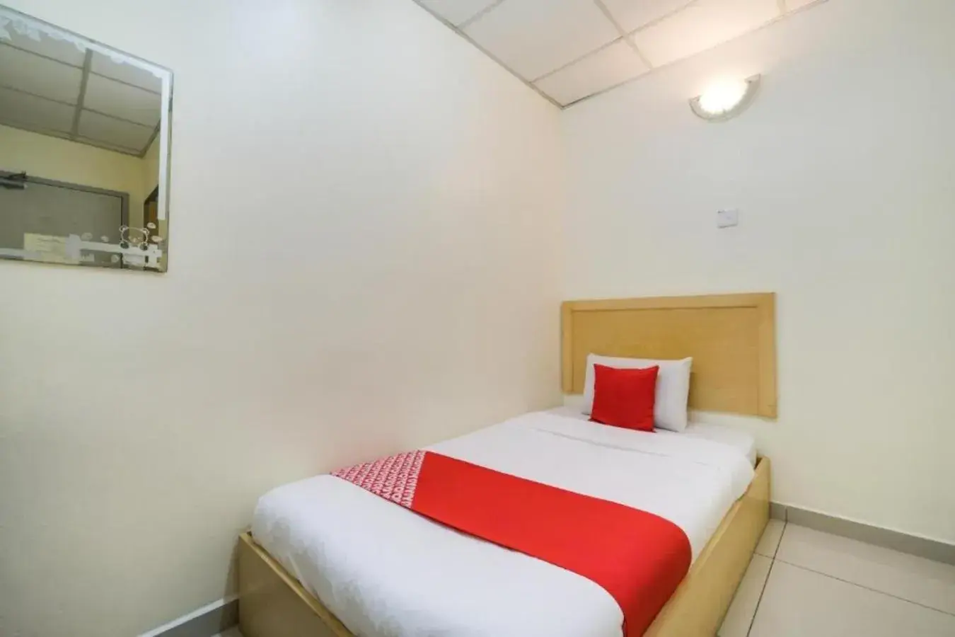 Bed in Hotel River Inn Bed in Hotel River Inn