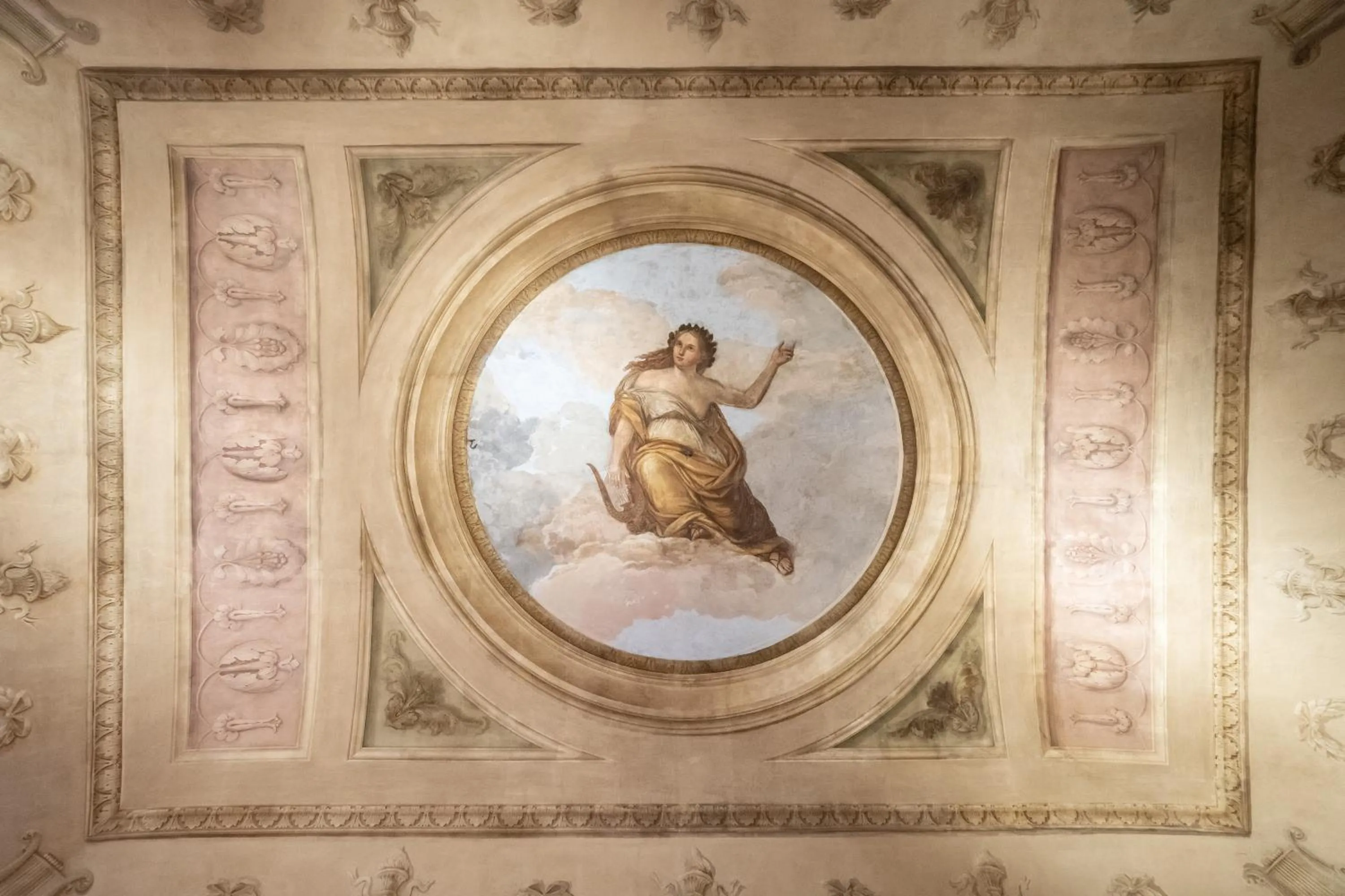 Decorative detail in Delcorto Suites