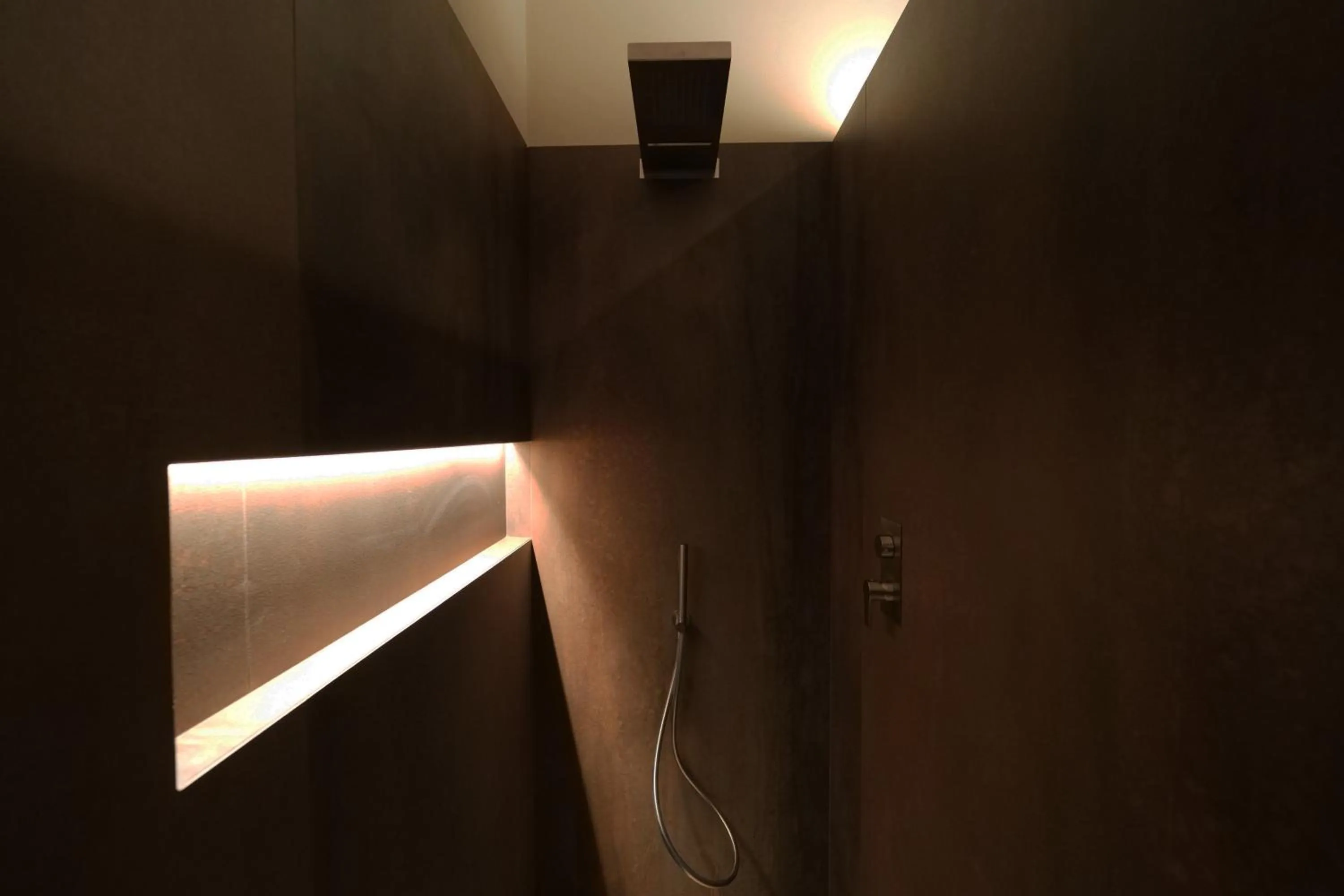 Shower in Delcorto Suites