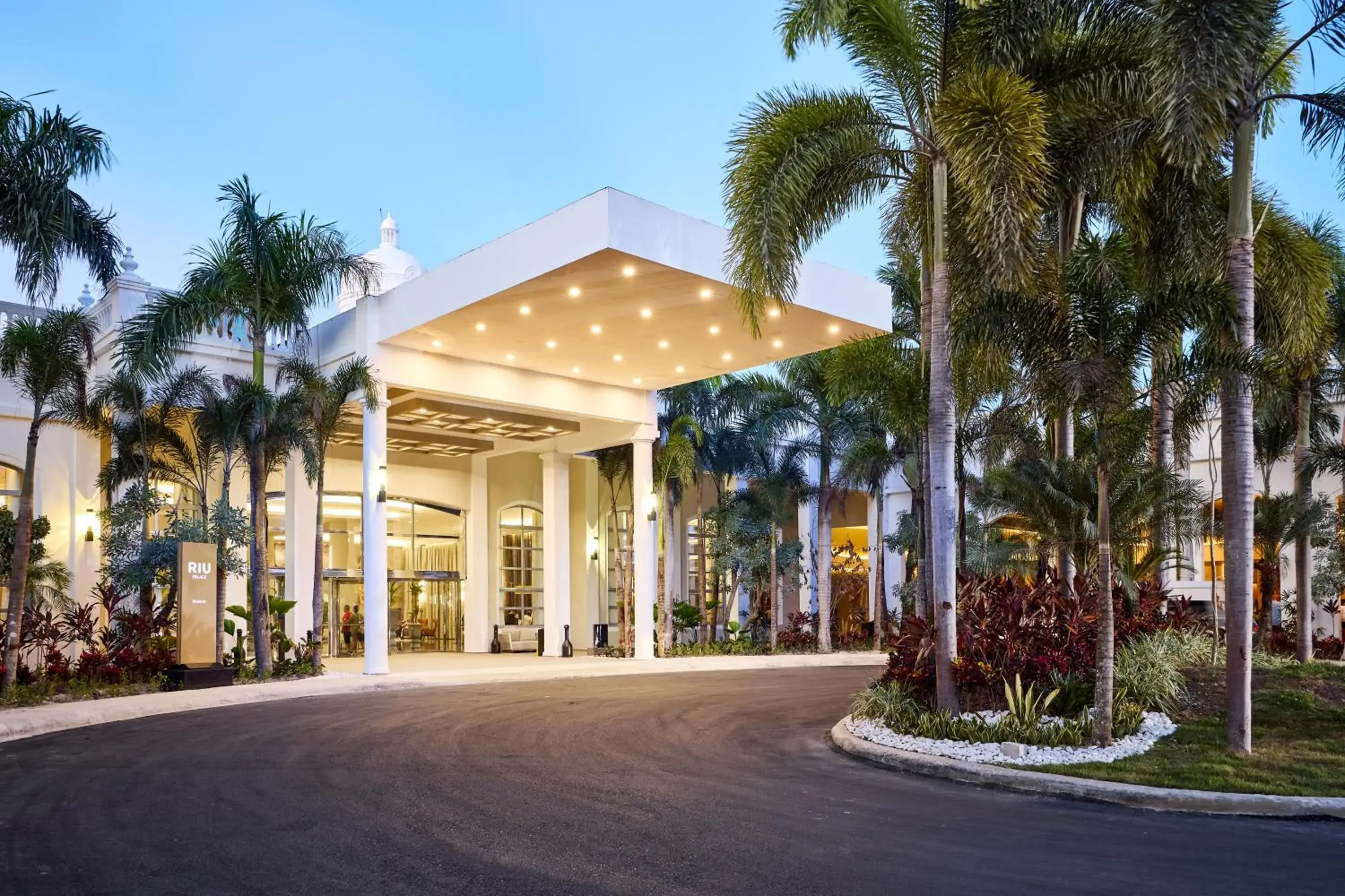 Property building in Riu Palace Bavaro - All Inclusive Property building in Riu Palace Bavaro - All Inclusive