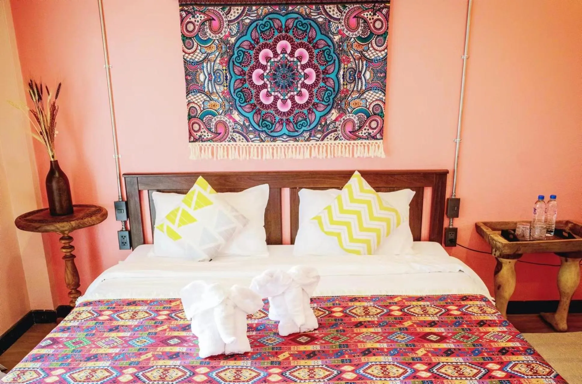 Bed in Elegant Lanna Guesthouse