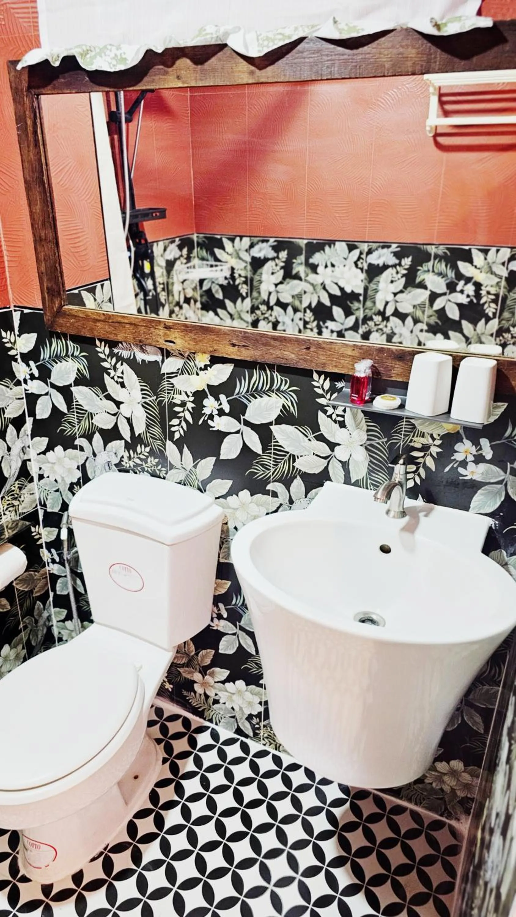 Toilet in Elegant Lanna Guesthouse