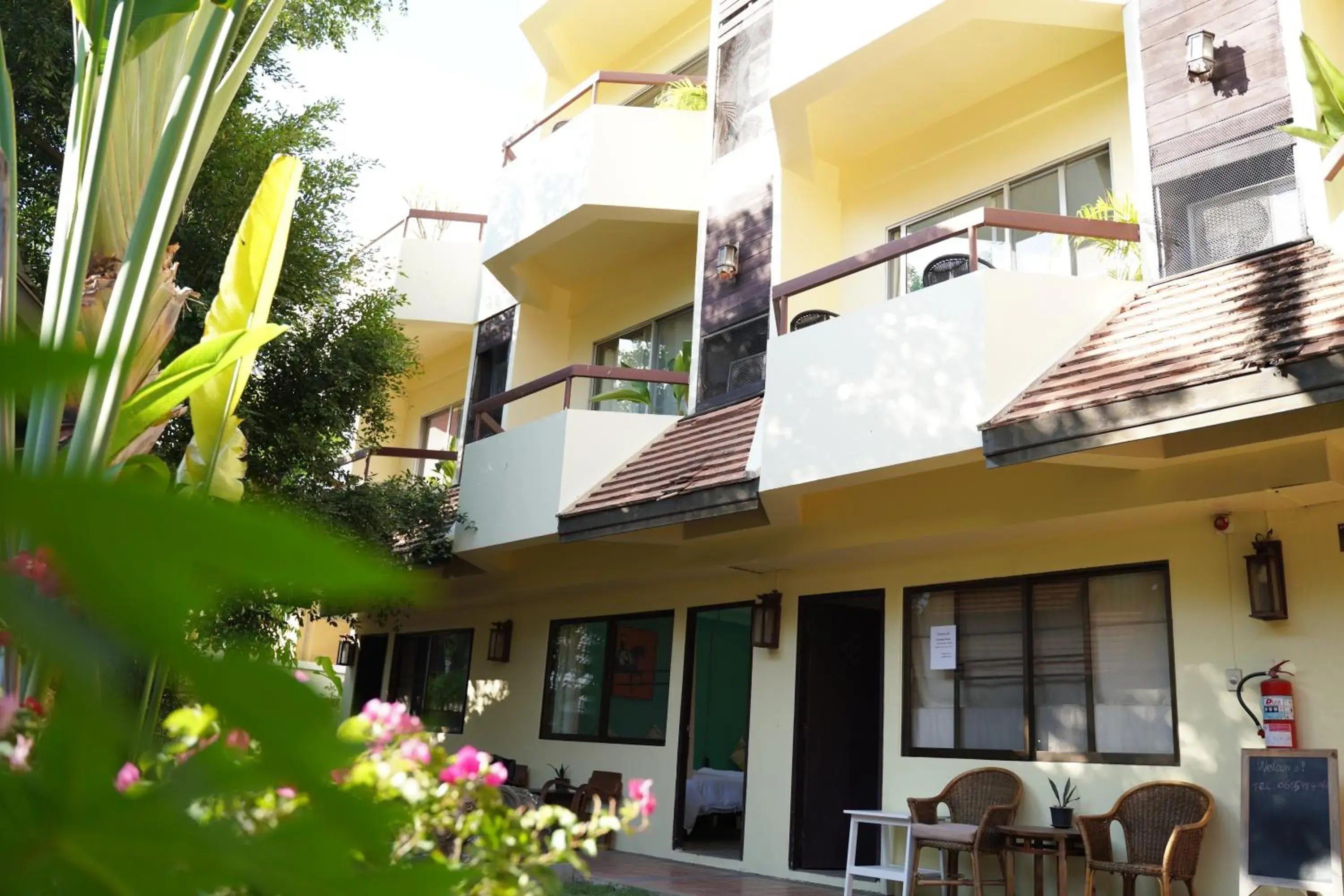 Property building in Elegant Lanna Guesthouse Property building in Elegant Lanna Guesthouse