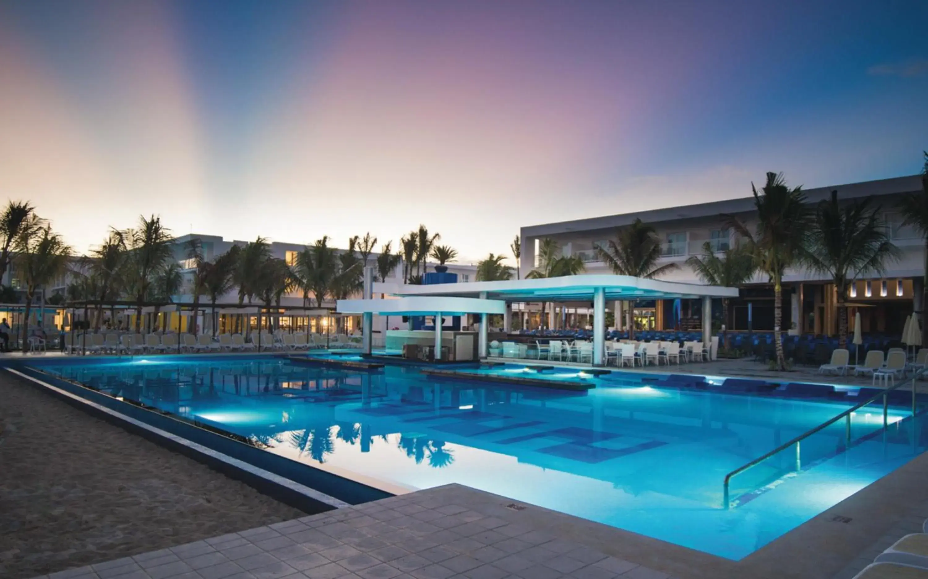 Swimming pool in Riu Reggae - Adults Only - All Inclusive Swimming pool in Riu Reggae - Adults Only - All Inclusive