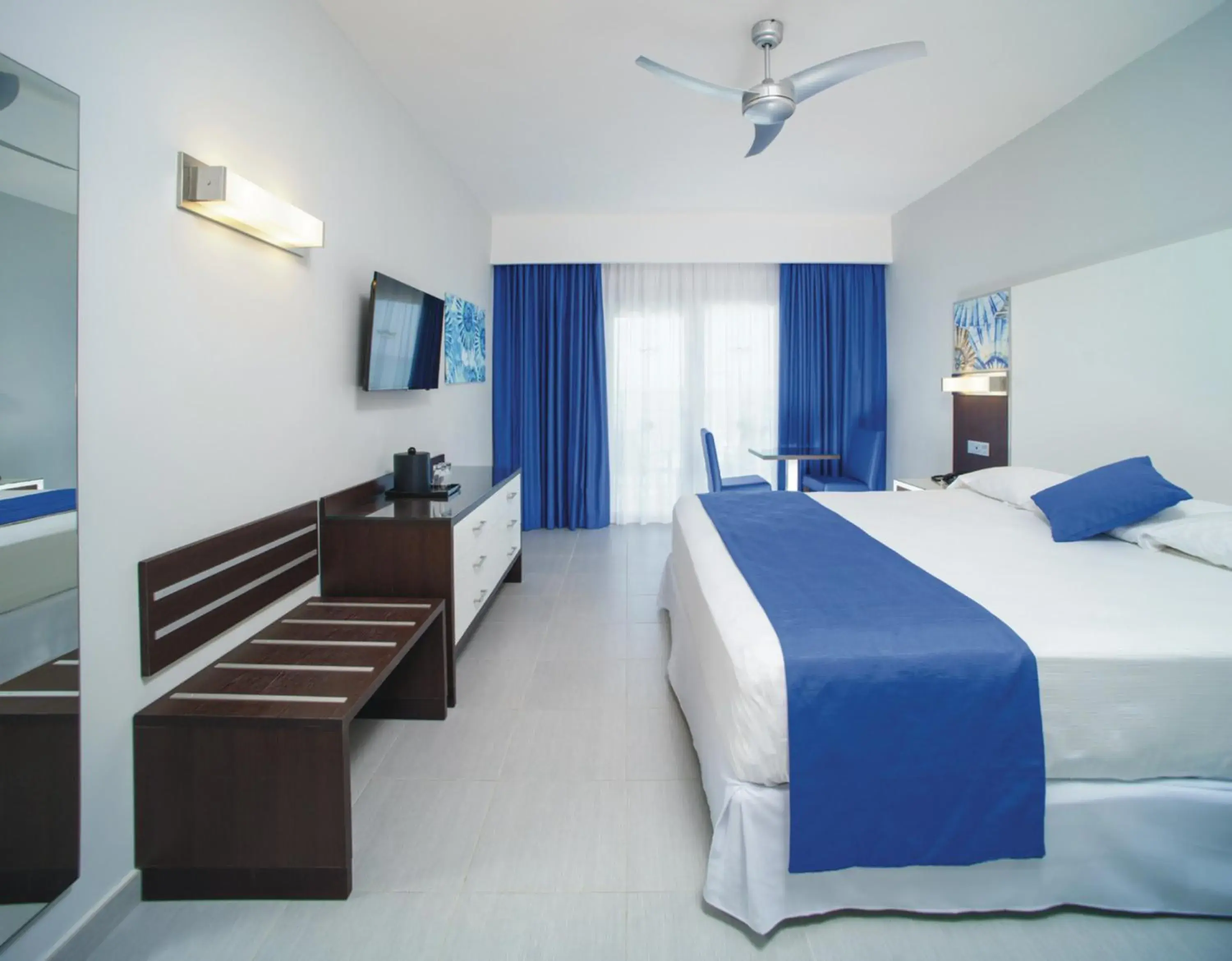 Bed in Riu Reggae - Adults Only - All Inclusive Bed in Riu Reggae - Adults Only - All Inclusive