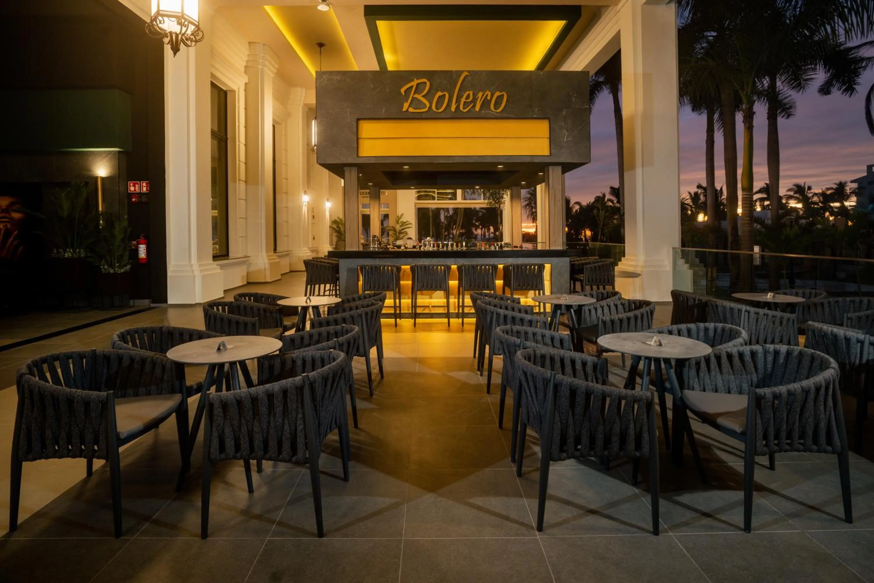 Lounge or bar in Riu Palace Pacifico - All Inclusive - Adults Only