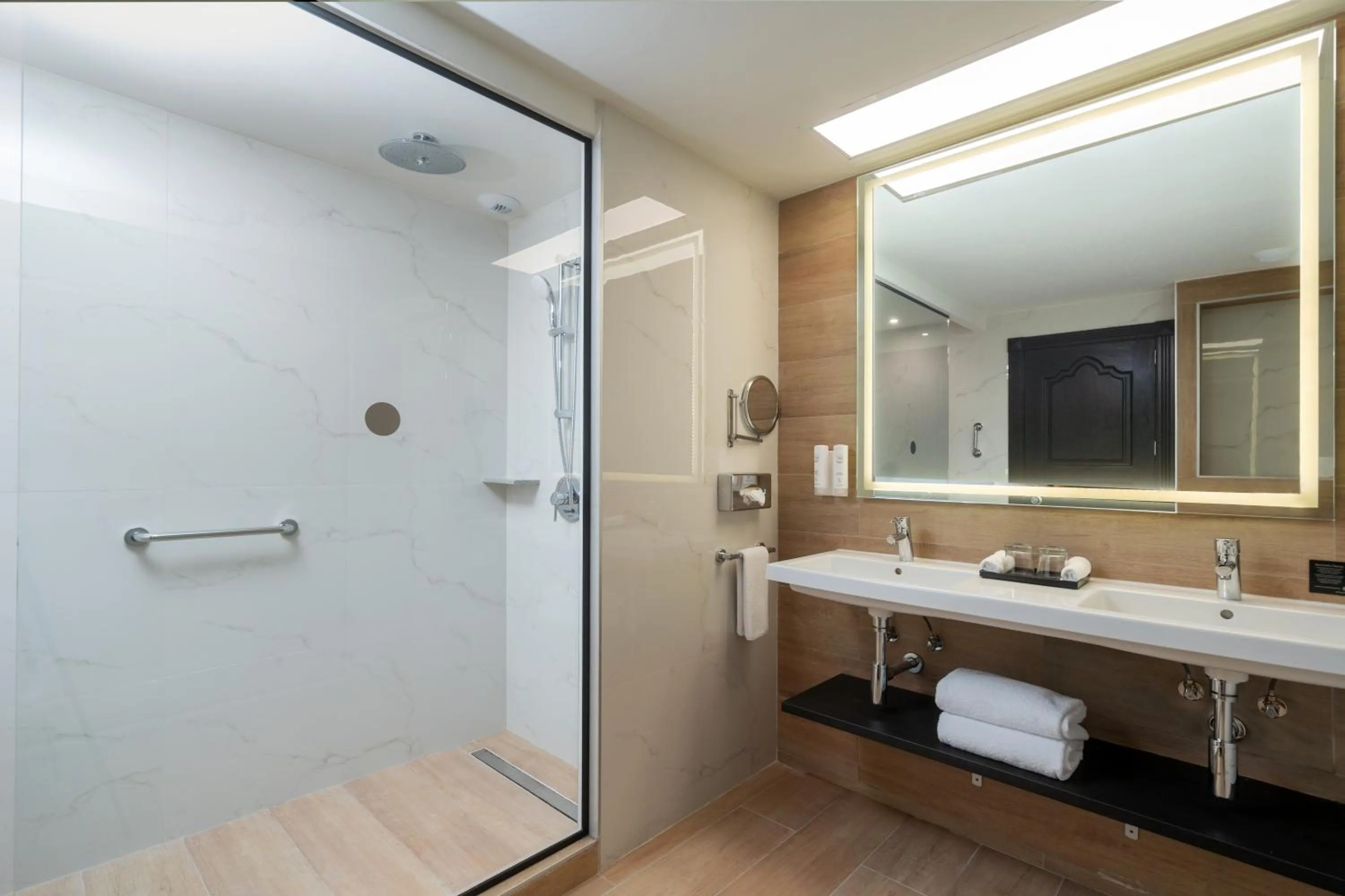 Bathroom in Riu Palace Pacifico - All Inclusive - Adults Only