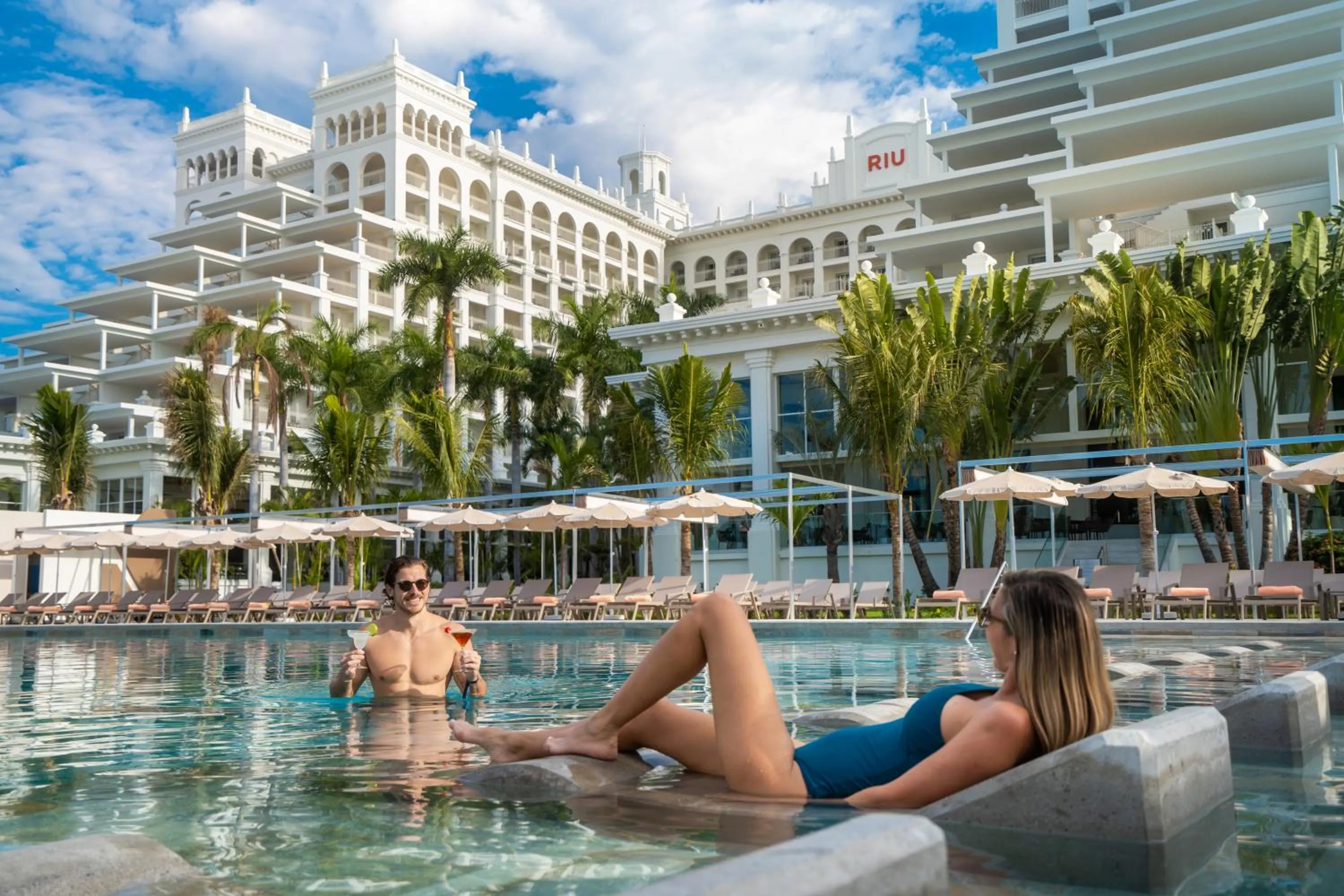 Swimming pool in Riu Palace Pacifico - All Inclusive - Adults Only