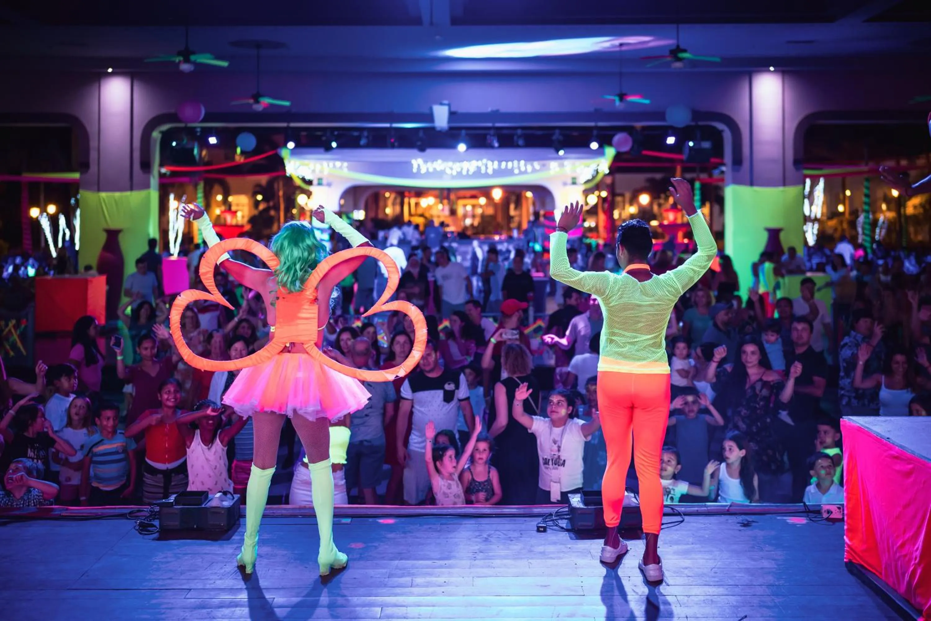 Evening entertainment in Riu Guanacaste - All Inclusive